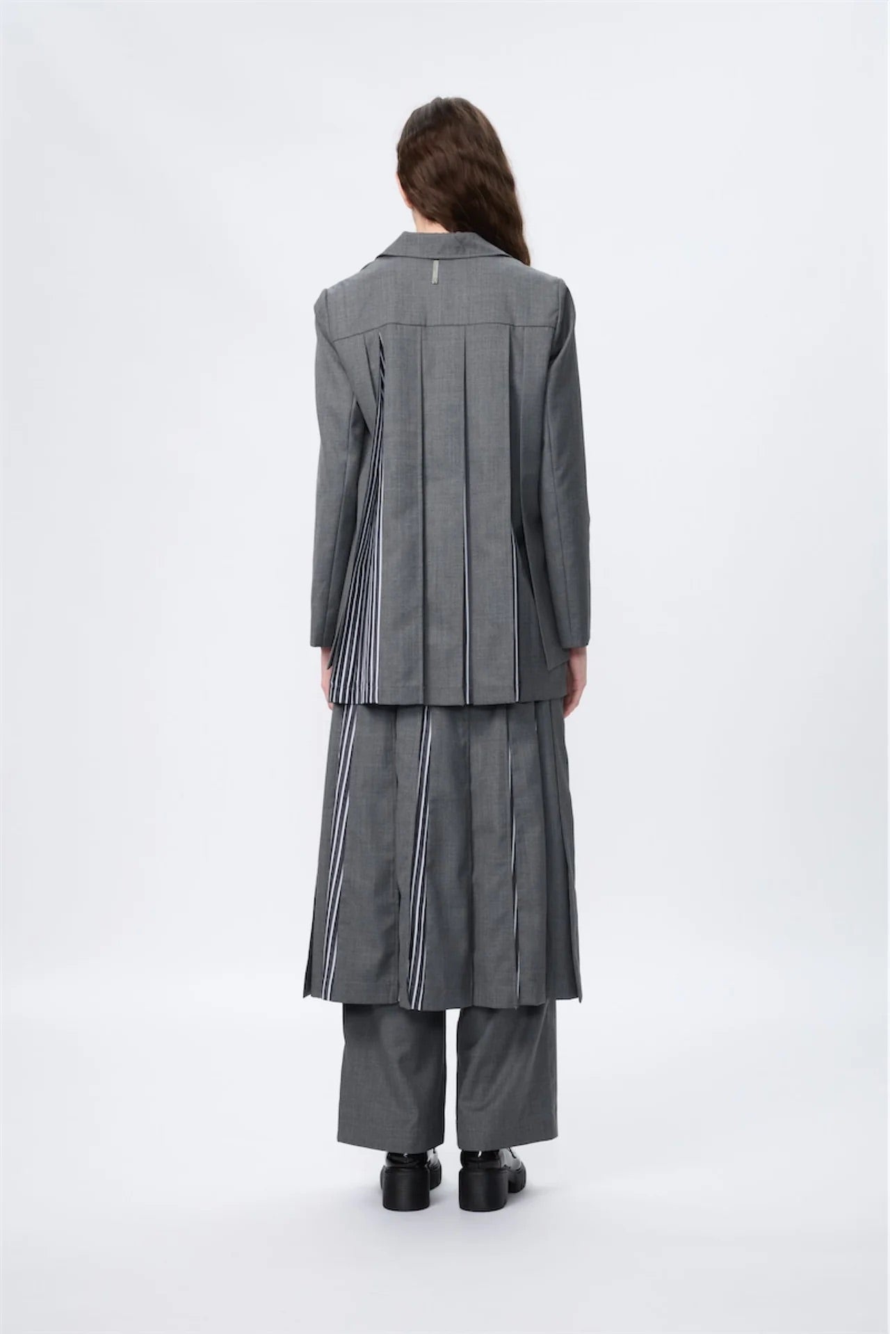Block-Pleated Flare Shirting Blazer (Grey)