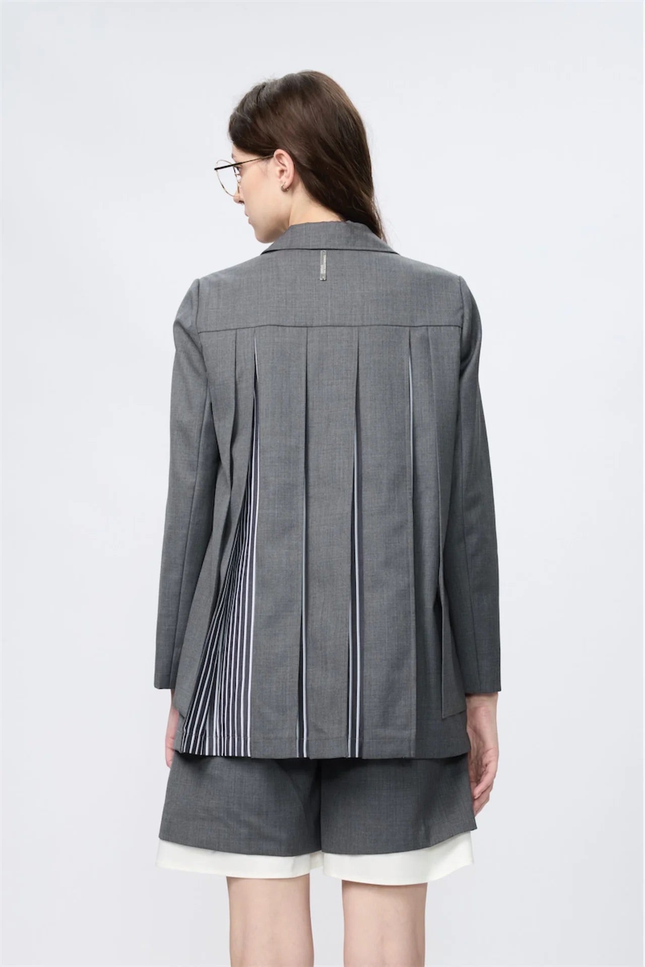 Block-Pleated Flare Shirting Blazer (Grey)