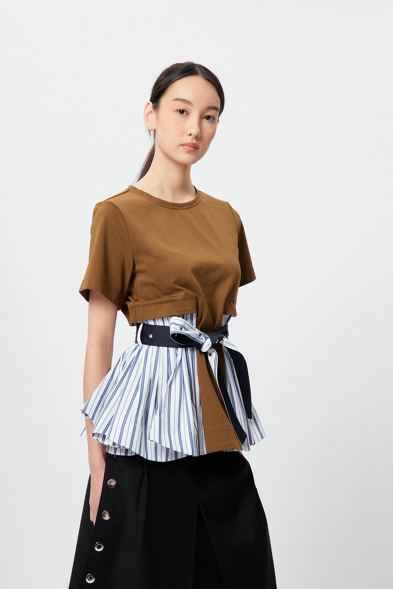 Fem-Working Peplum Tee - Olive