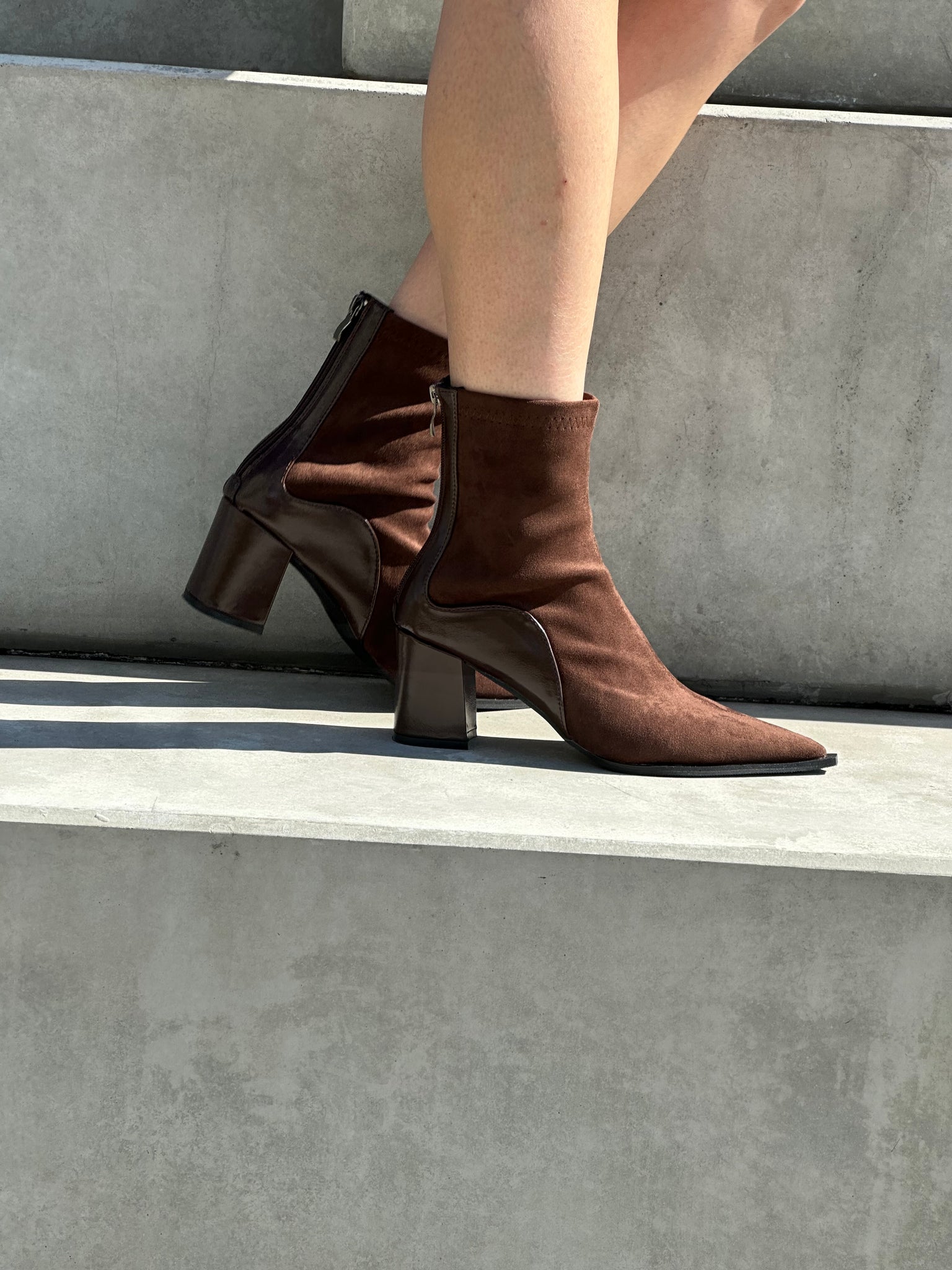 Lamb Leather Suede Ankle Boots (15-18Oct $468, 之後批發價$498)