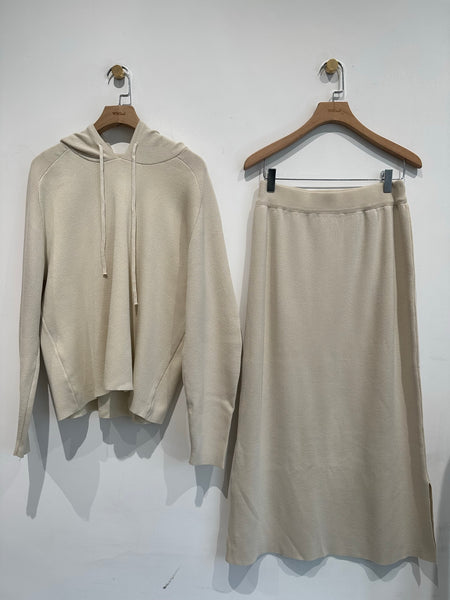 WS2024JAN113 (Ivory)