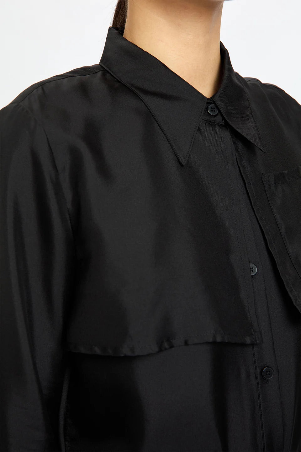 Back-Ruffles Midnight Silk Shirt Black