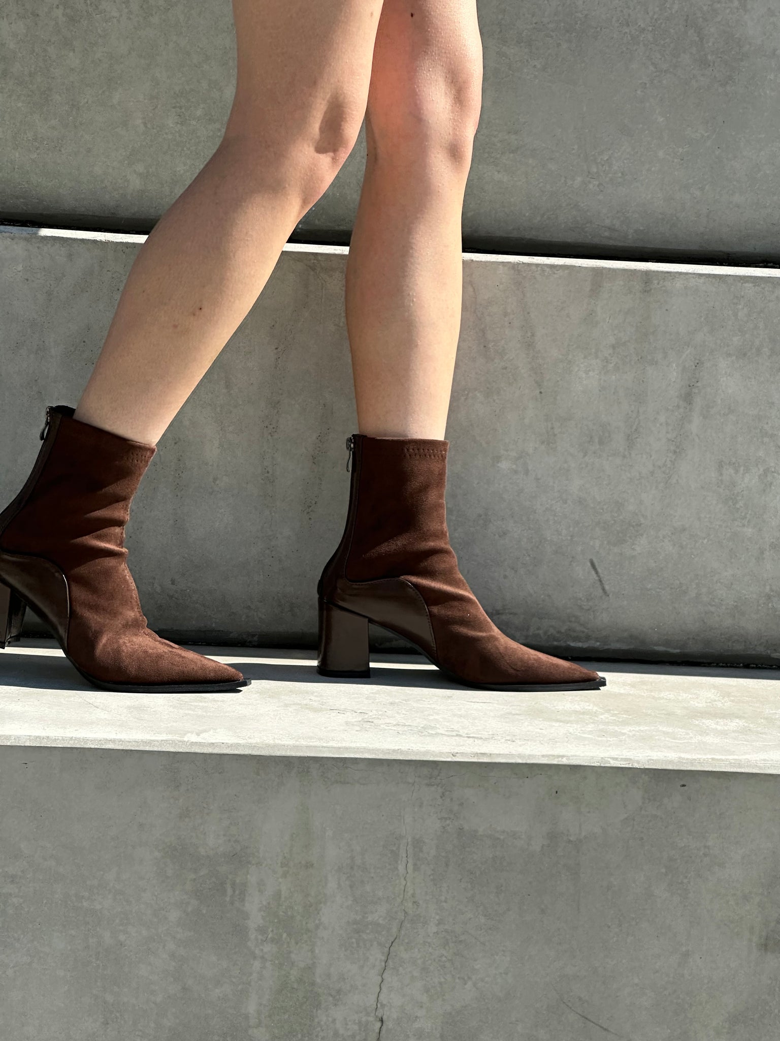 Lamb Leather Suede Ankle Boots (15-18Oct $468, 之後批發價$498)