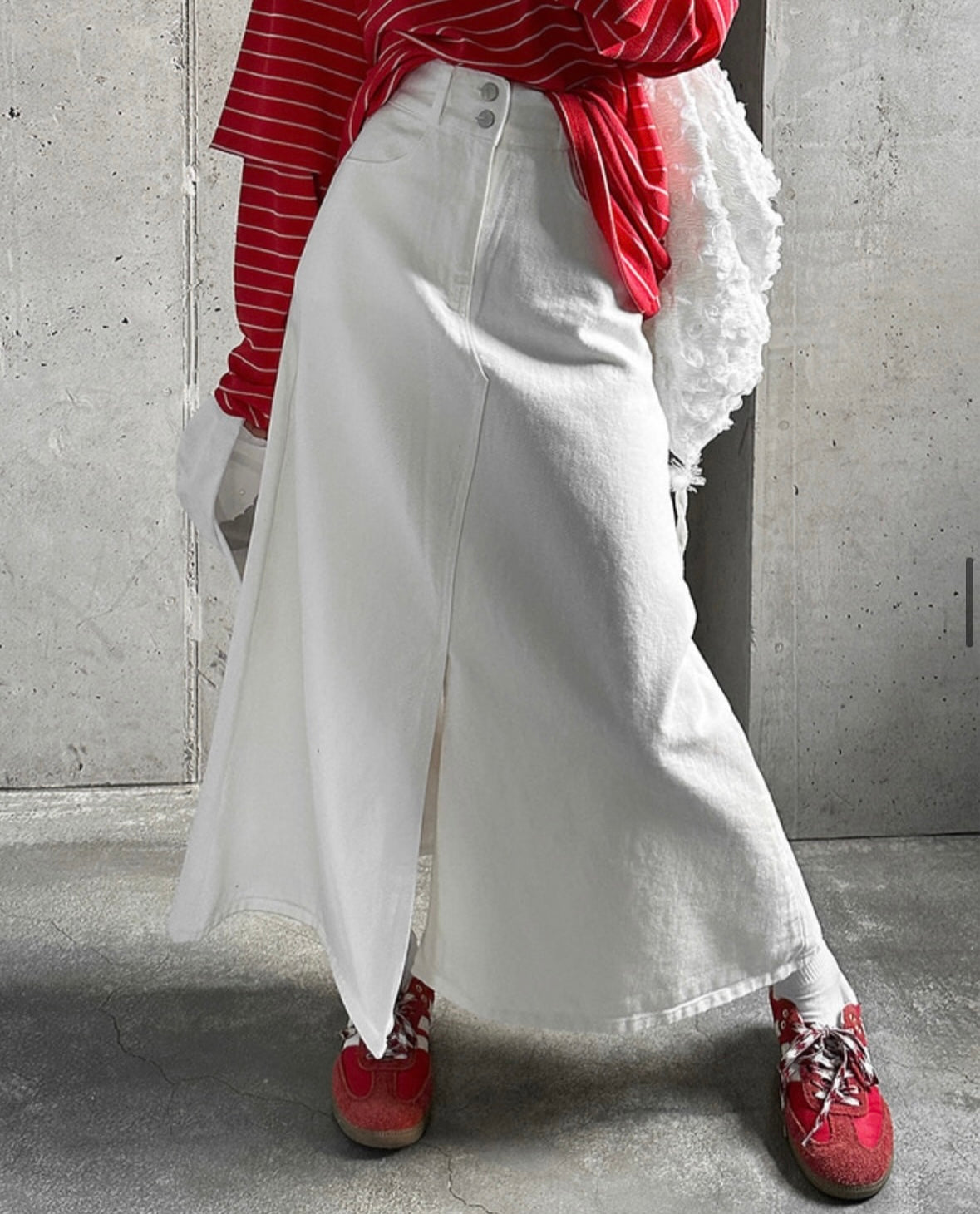 Must Buy Front Slit Flare Denim Skirt (20-22Mar $428, 之後批發價$468)