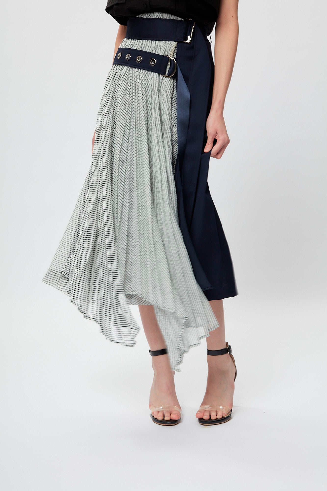 Belted Asymmetric Pleating Skirt