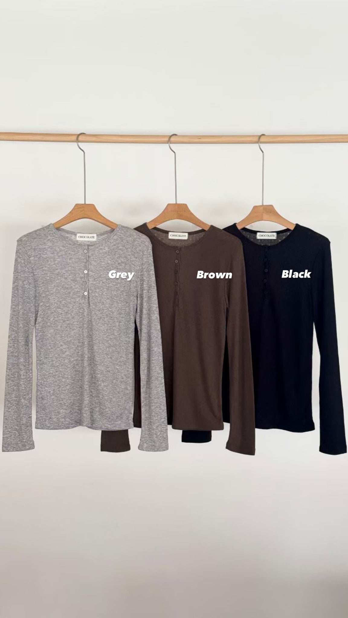 Open Button Tee (加購$178)