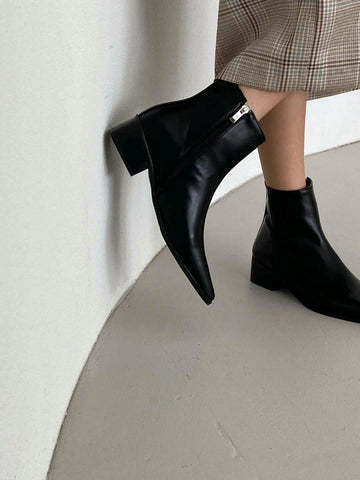 WS2023OCT208 (Black)