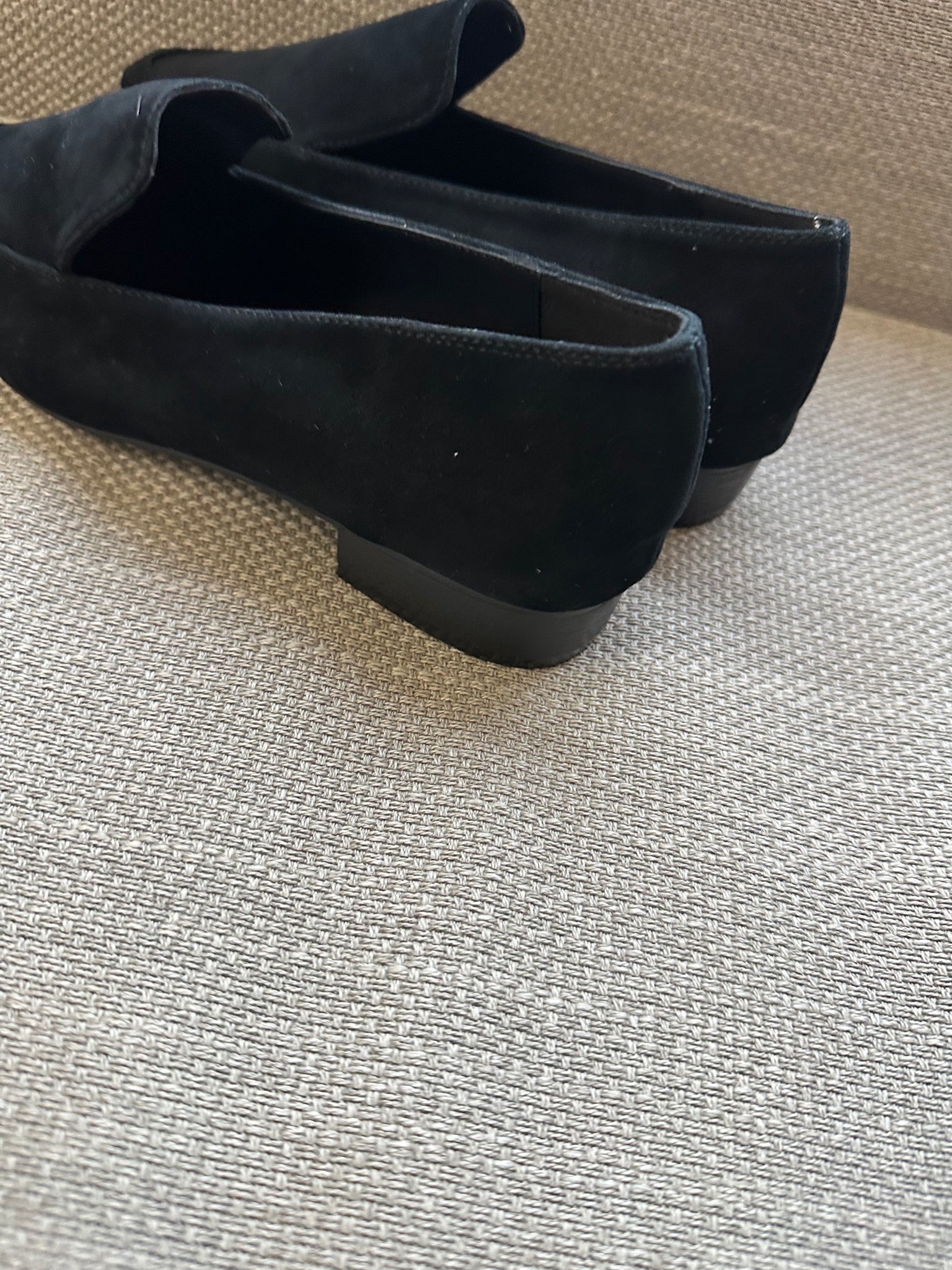 Suede Loafer Black (15-18Oct $468, 之後批發價$498)