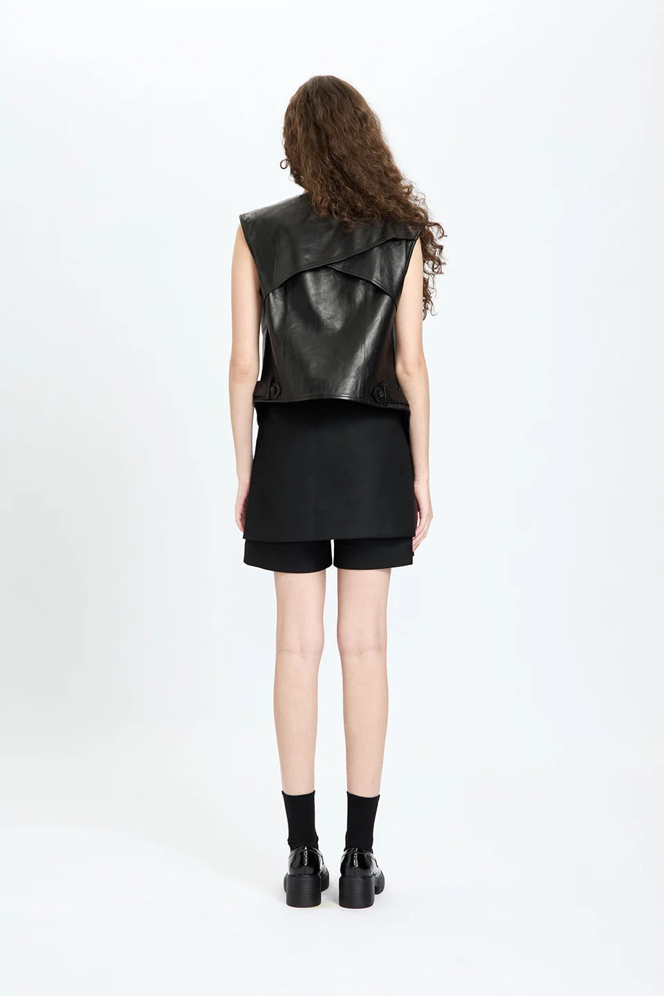 Back Layer Short Pants