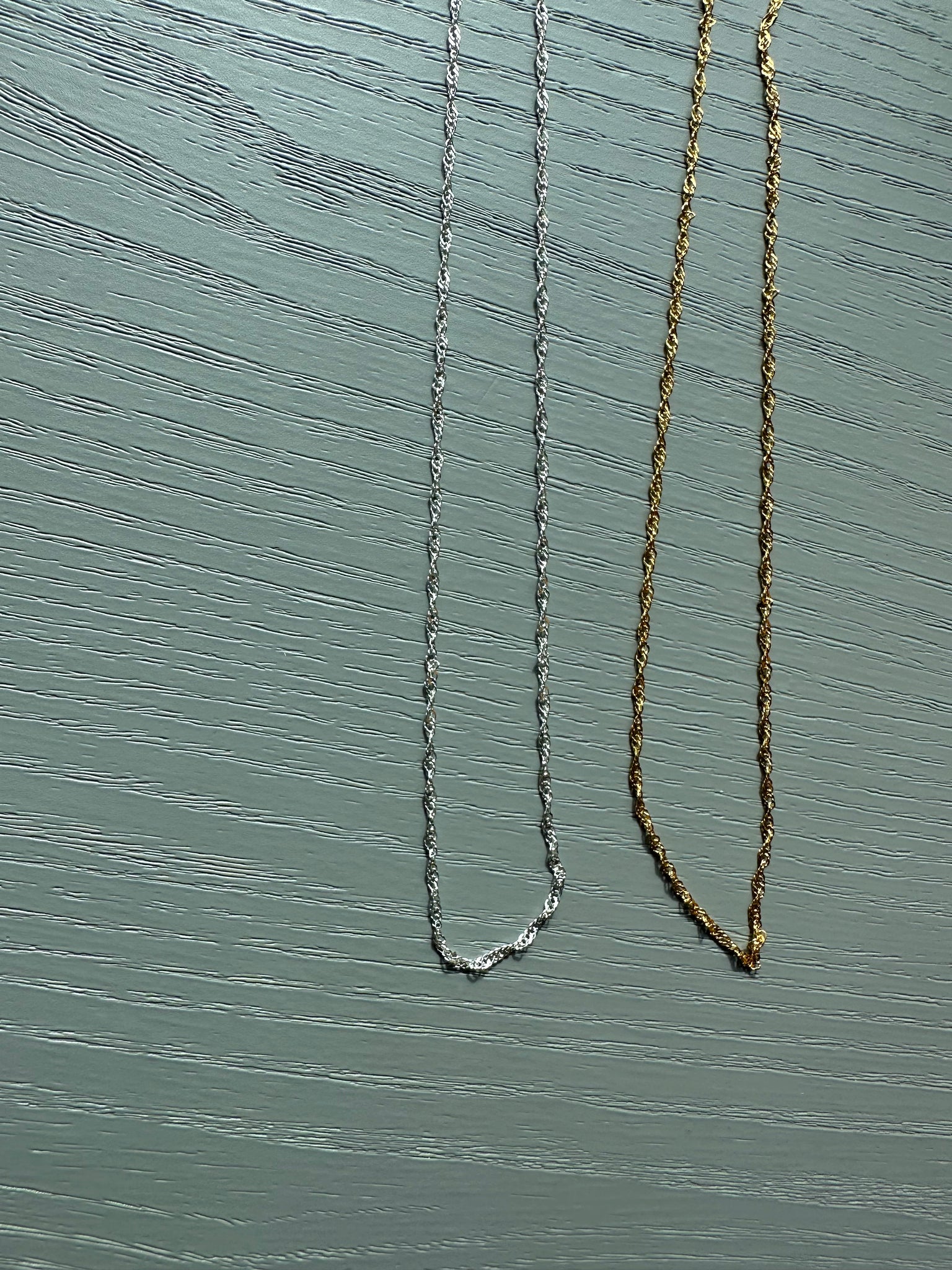 Necklace 9 - Twisting Necklace