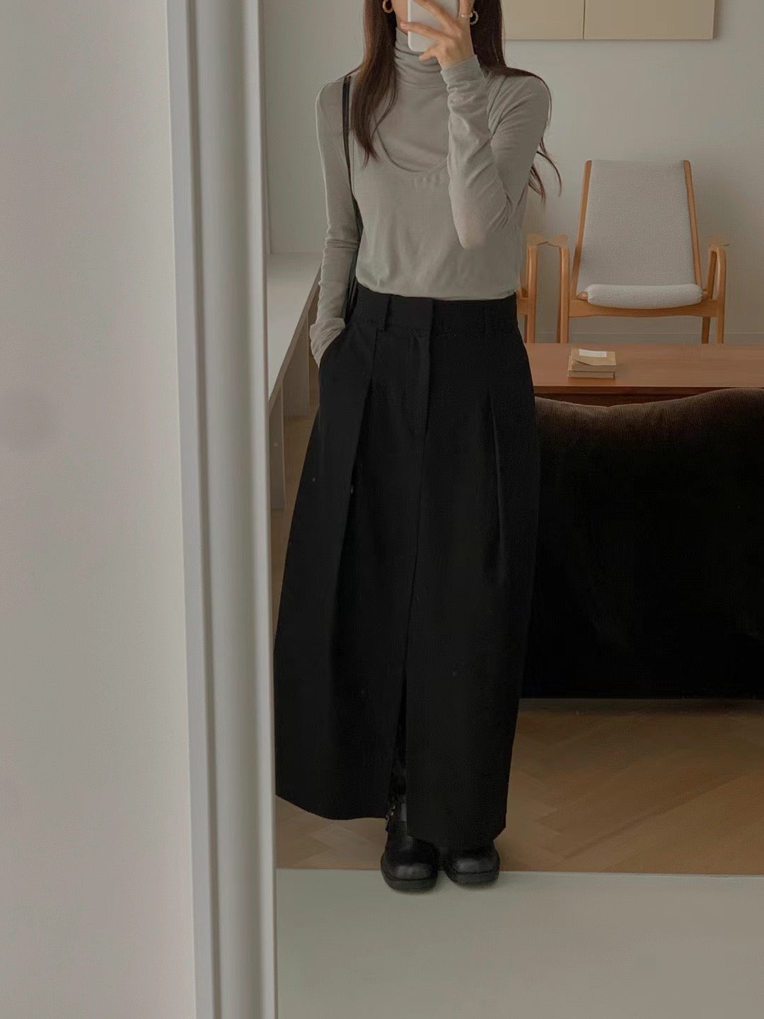 Fron Slit Silhouette Skirt