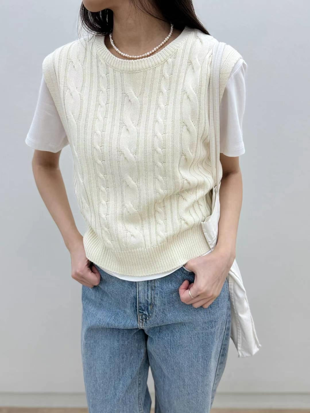 Summer Back Open Cable Knit Vest (20-22Mar $268, 之後批發價$298)