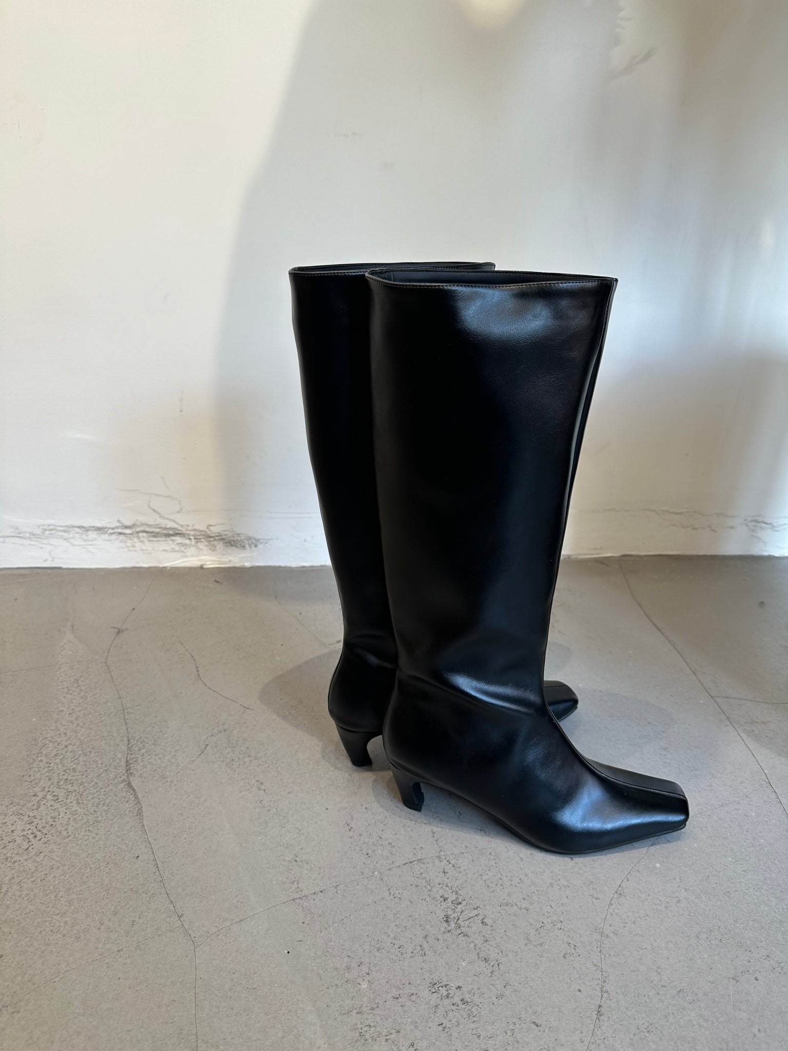 Classy Lamb Leather Seam Long Boots (15-18Oct $798, 之後批發價$898)