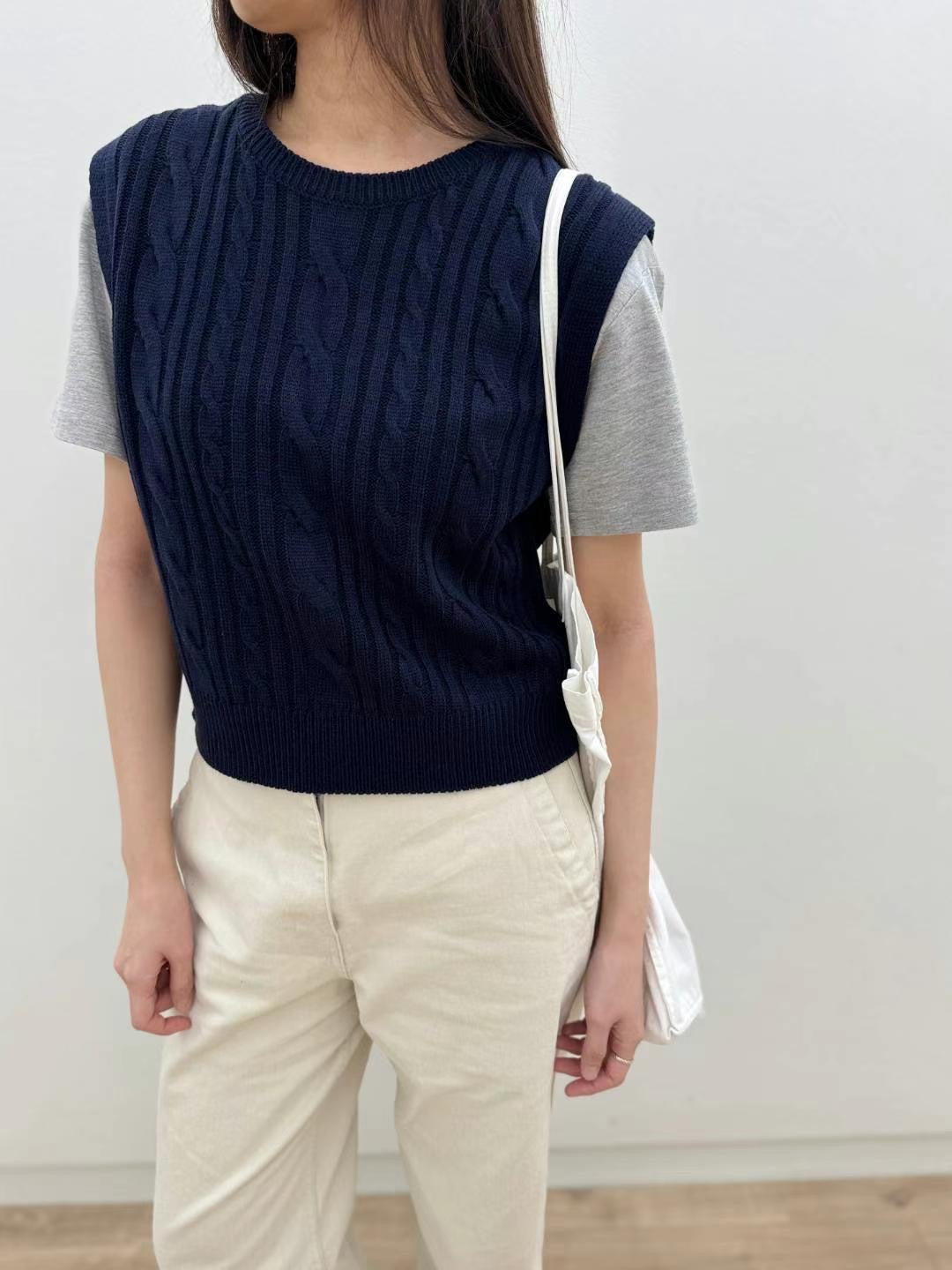 Summer Back Open Cable Knit Vest (20-22Mar $268, 之後批發價$298)