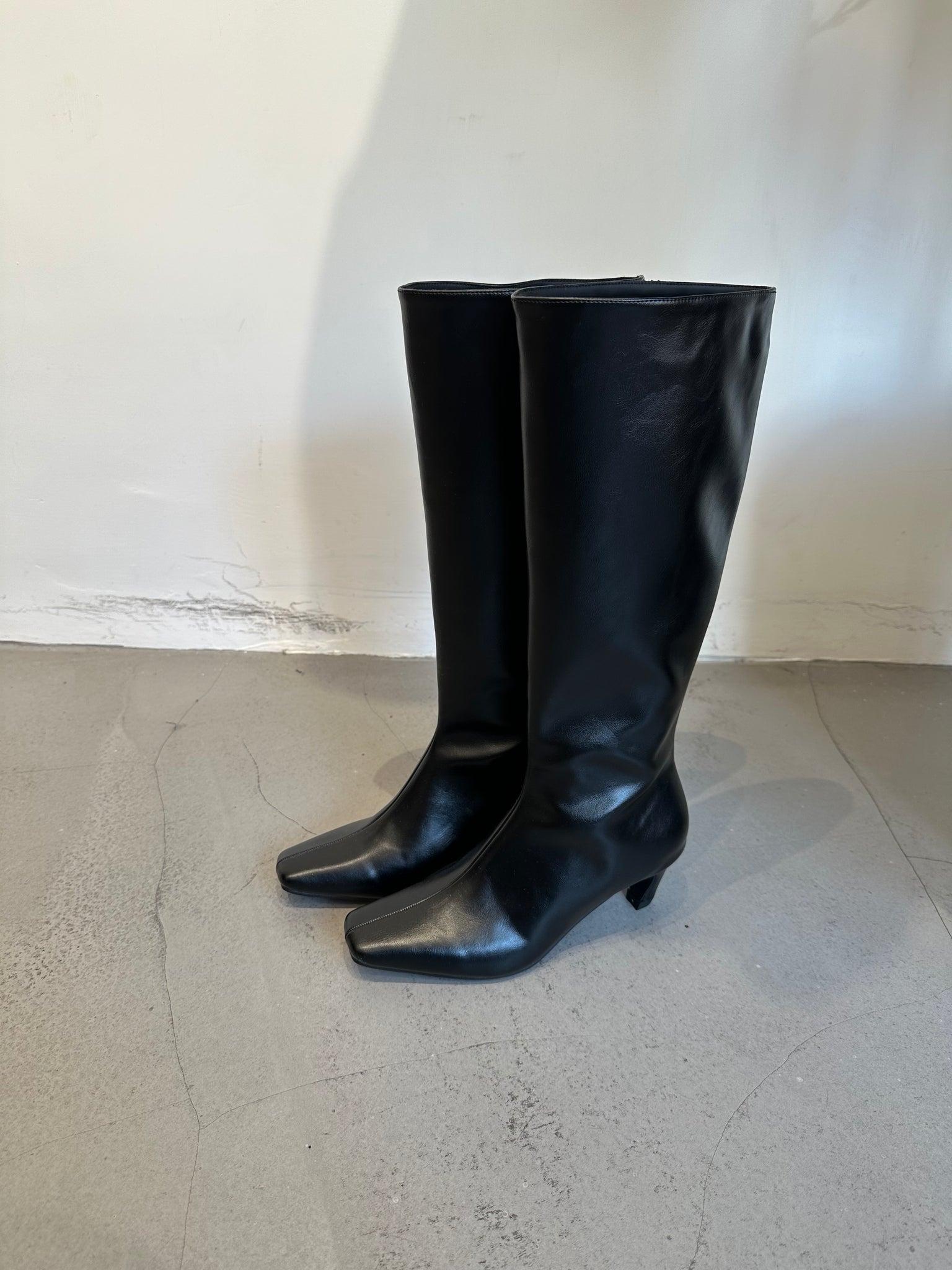 Classy Lamb Leather Seam Long Boots (15-18Oct $798, 之後批發價$898)