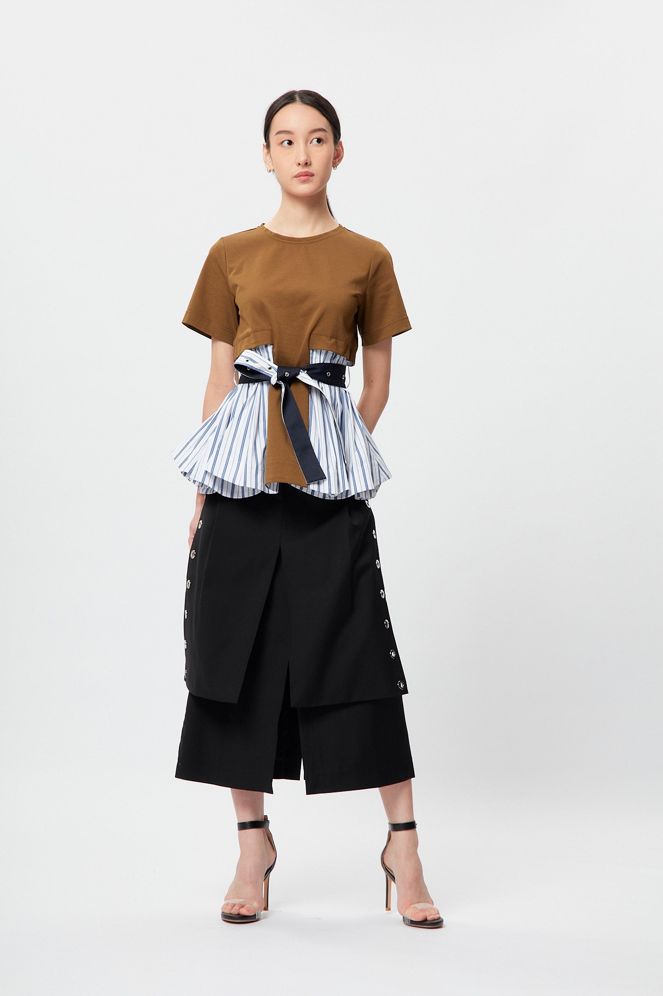Fem-Working Peplum Tee - Olive