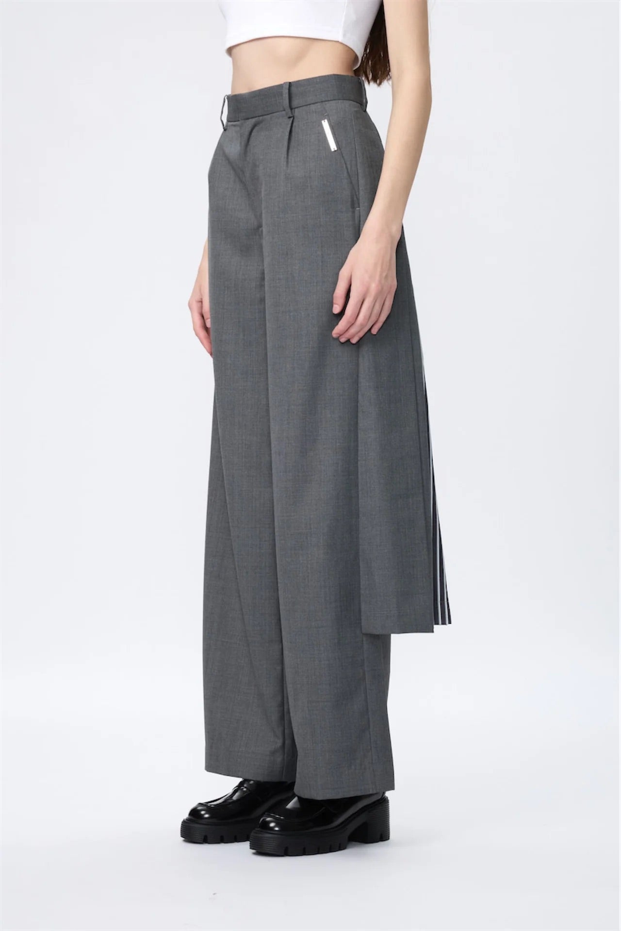 Block-Pleated Flare Shirting Trousers (Grey)