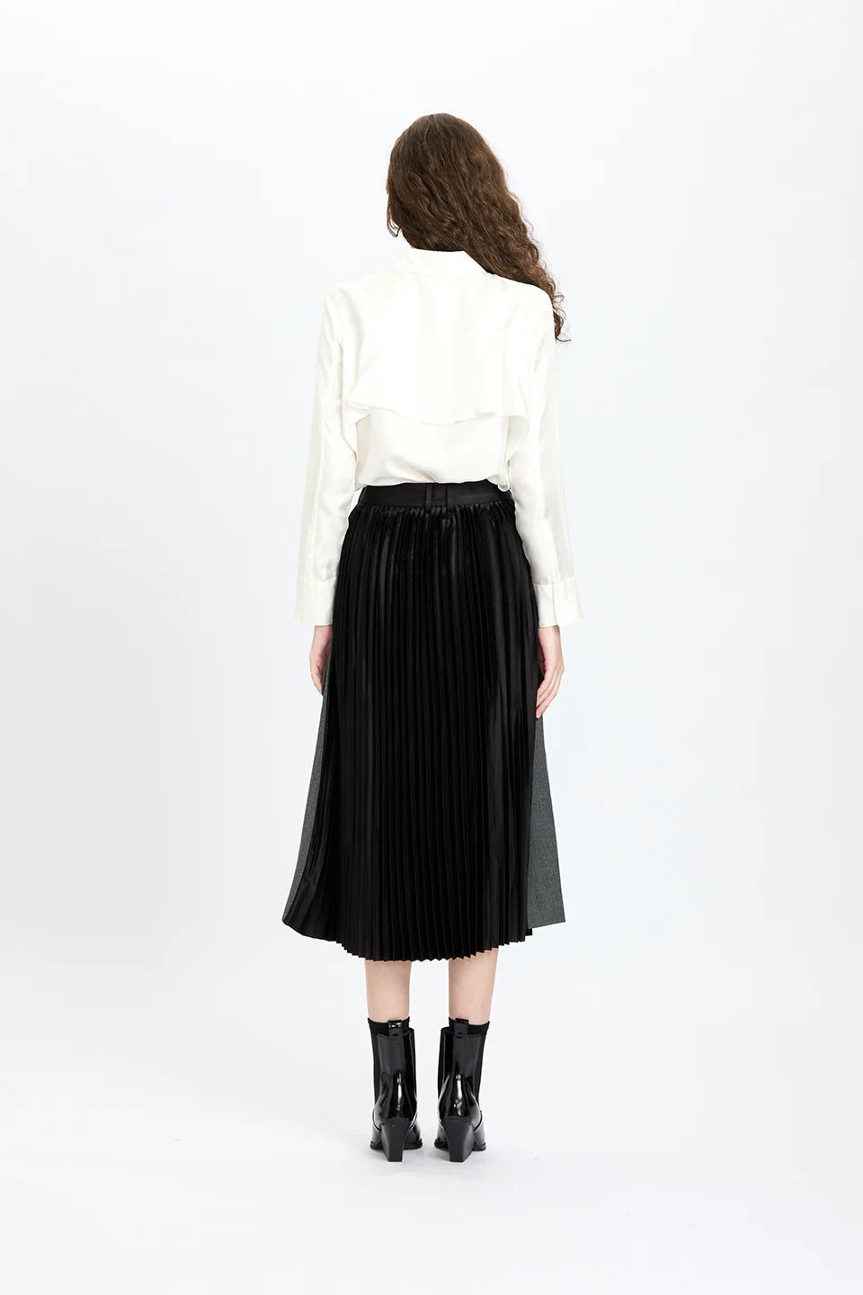 Sophisticated Grey Pleated Skirt