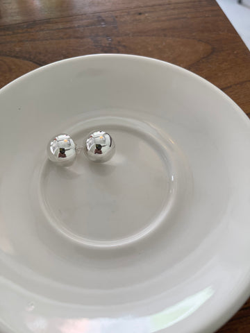 WS2023OCT146 (16M Half Ball Earrings - Silver)