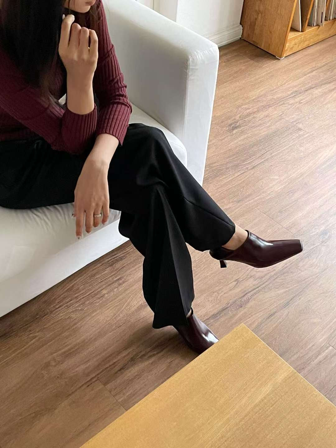 2 Ways Flat Head Shoes (15-18Oct $398, 之後批發價$448)