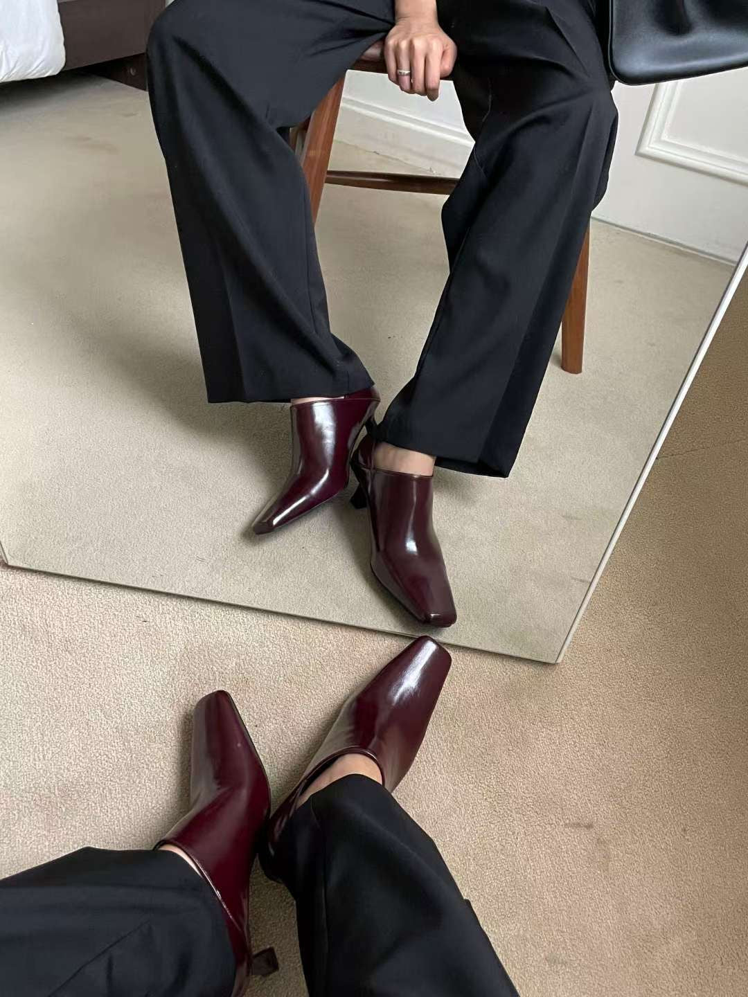 2 Ways Flat Head Shoes (15-18Oct $398, 之後批發價$448)