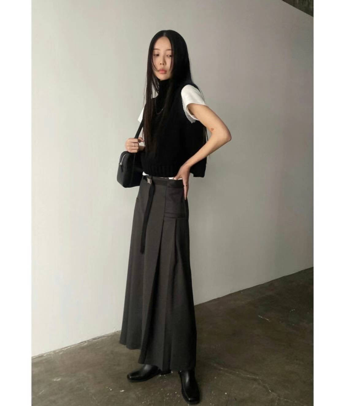 (Discontinued) WS2024JAN156 (Charcoal)