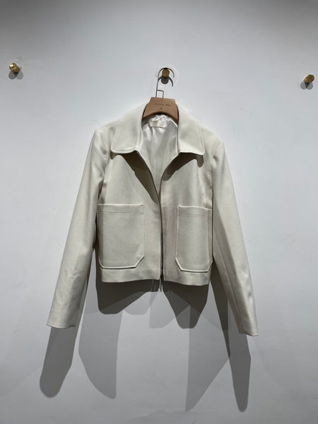 WS2024FEB031 (Ivory)(22-24Feb $598, 之後批發價$648)