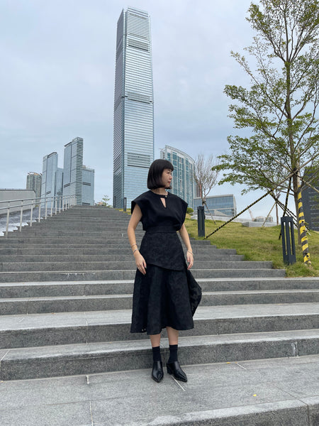 Stephy Asymmetric Skirt Black