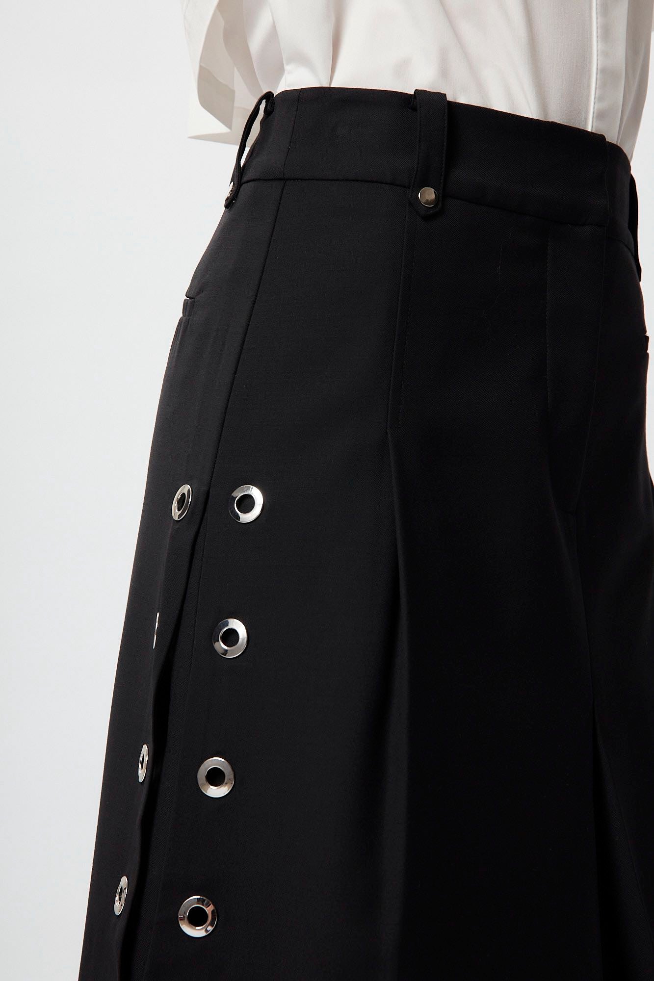 Layer Eyelet Skirt Black
