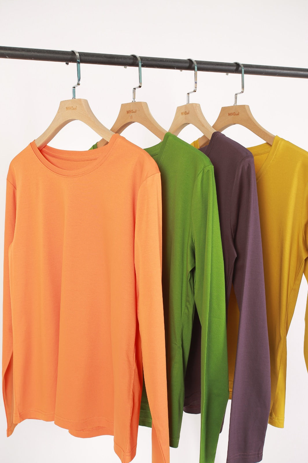 365 Days Quality Long Sleeves Slim Cut Crew Neck Tee
