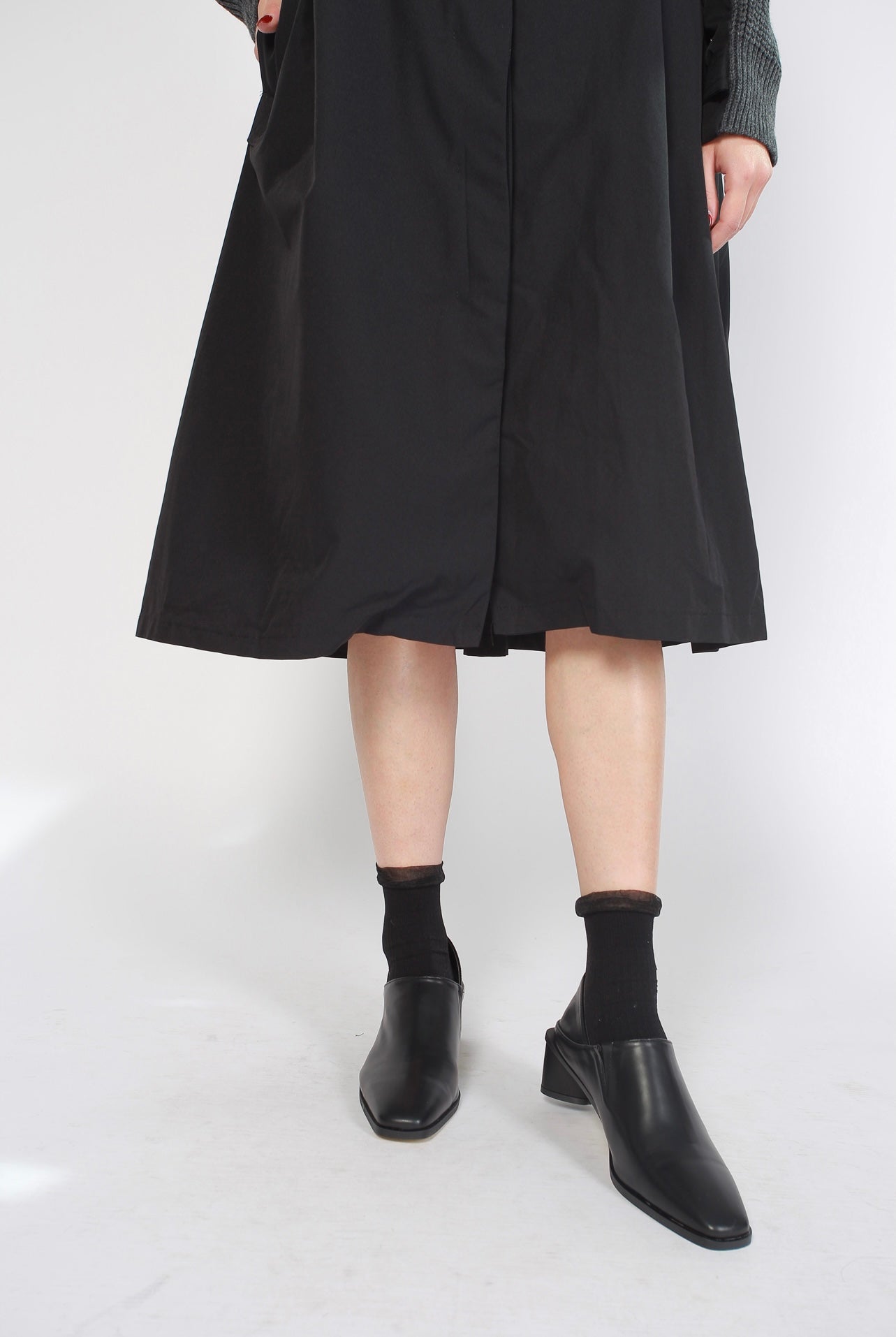 Triangular Heels Taper Shoes Black