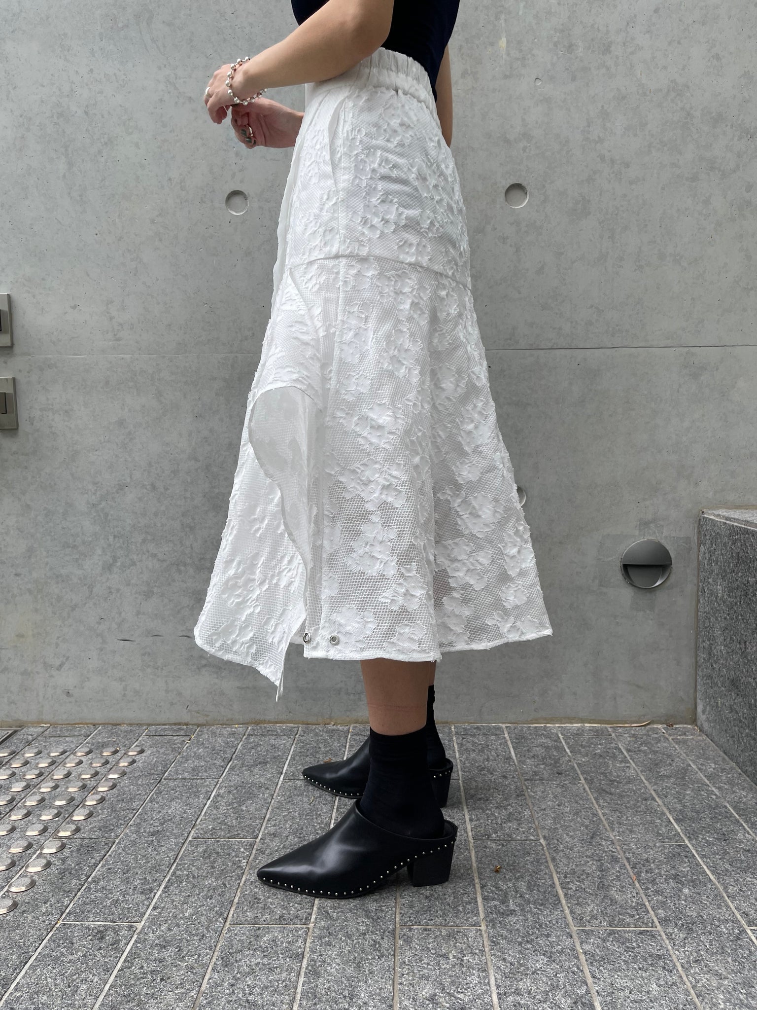 Stephy Asymmetric Skirt White