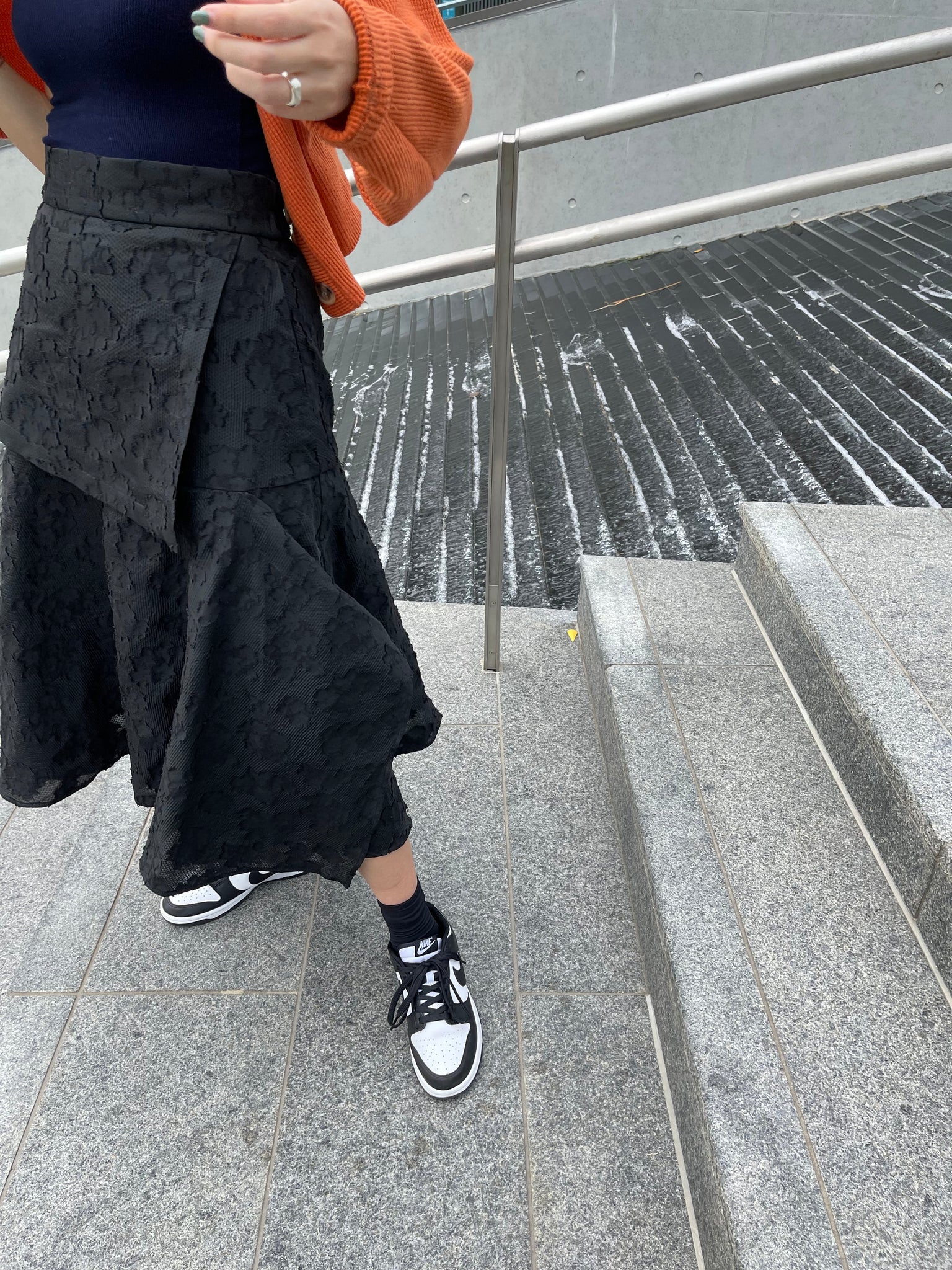 Stephy Asymmetric Skirt Black