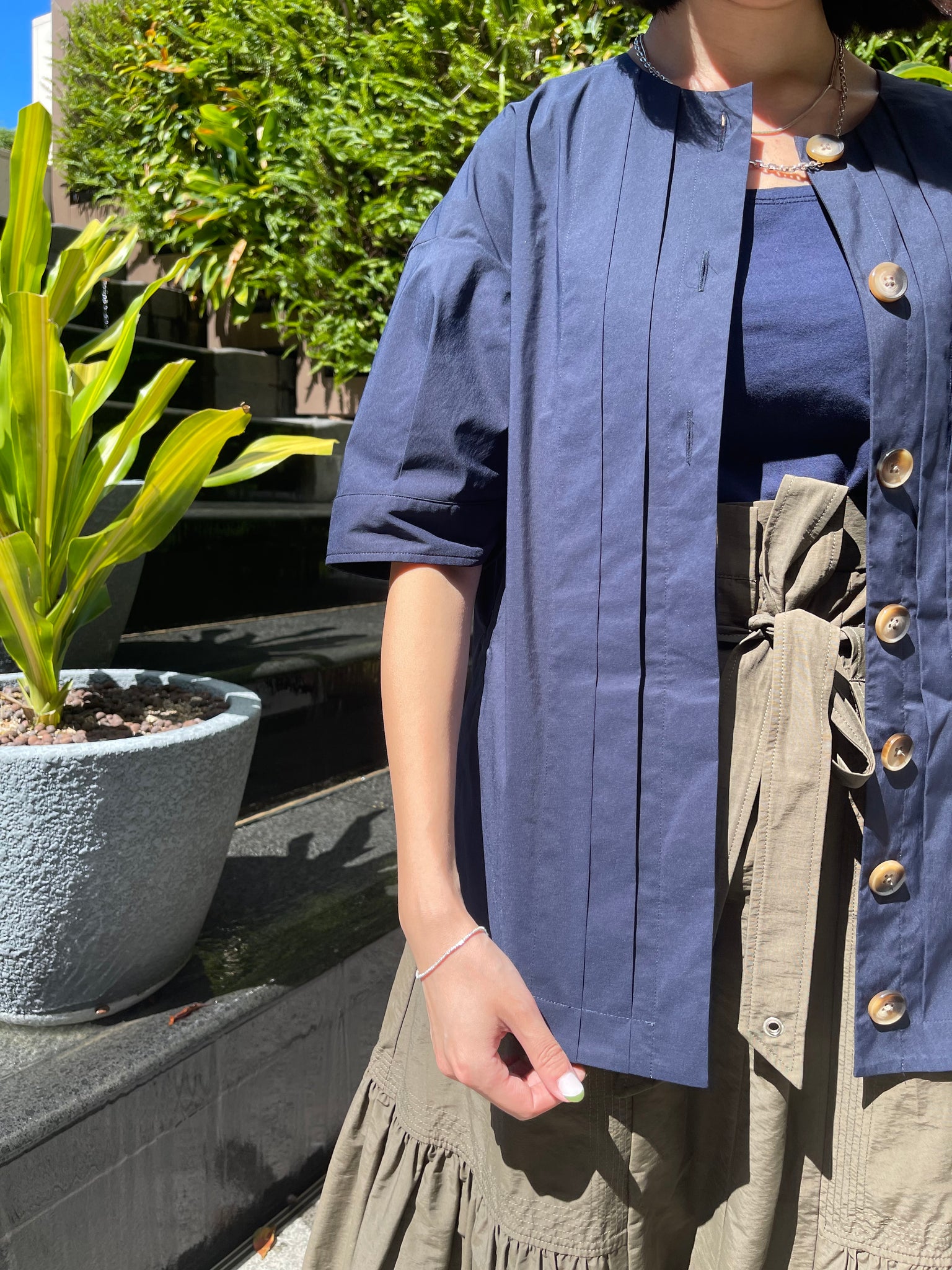 Surprising 2-Ways Shirt Navy