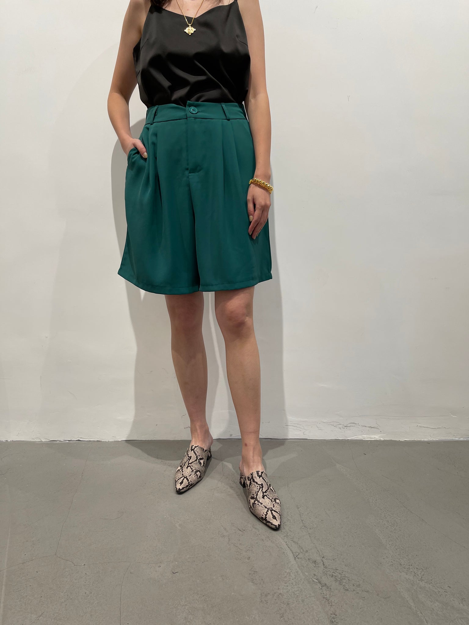 Daily Bermuda Shorts Green