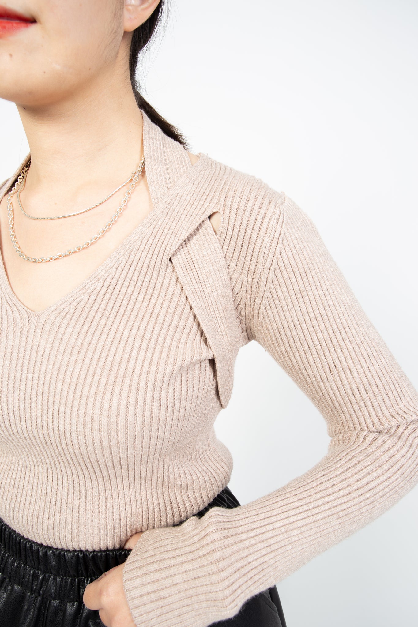 Double Cross Slim Cut Knit Top Oat