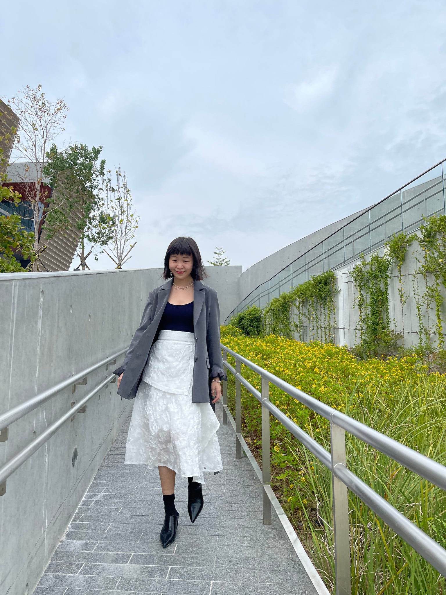 Stephy Asymmetric Skirt White