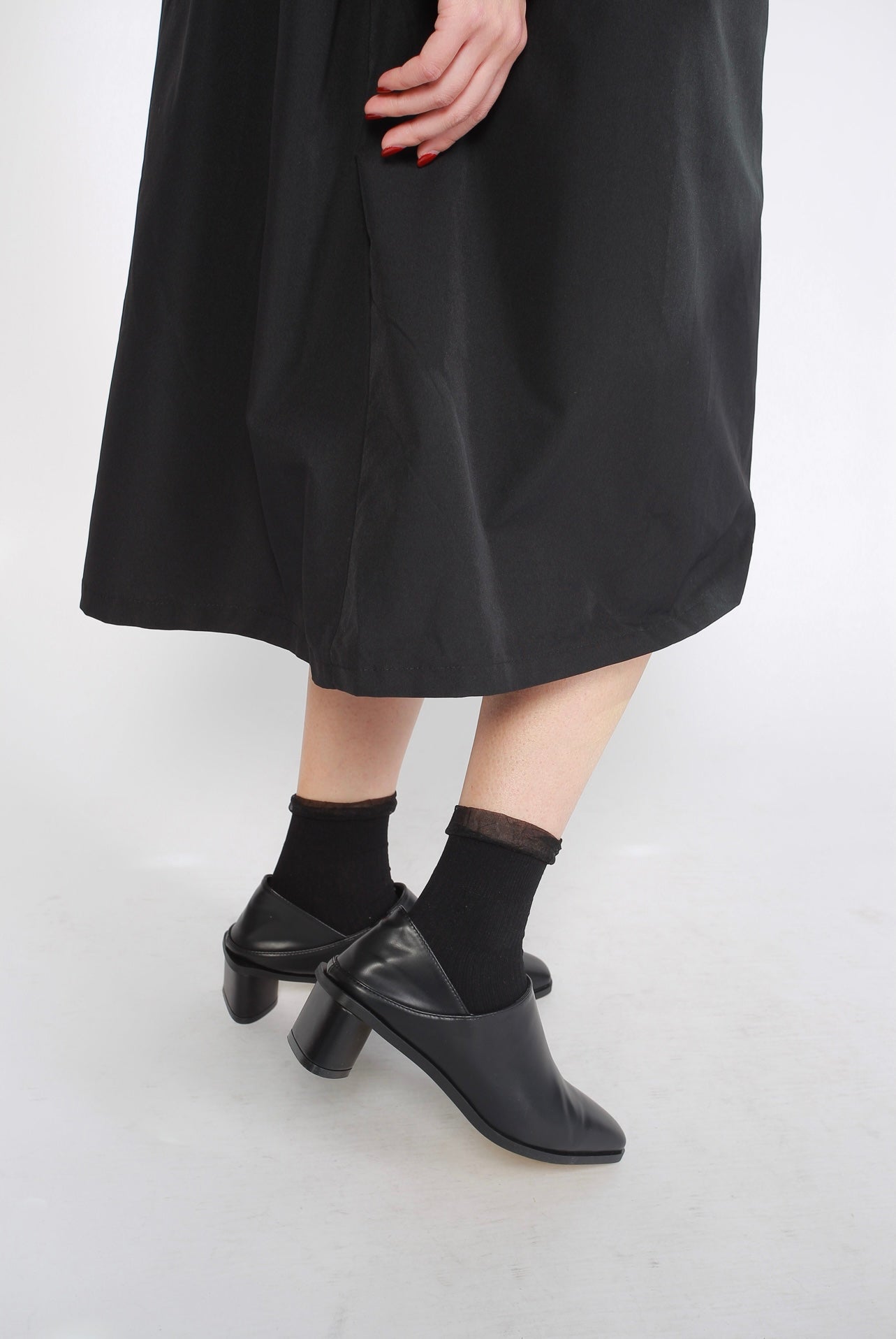 Triangular Heels Taper Shoes Black