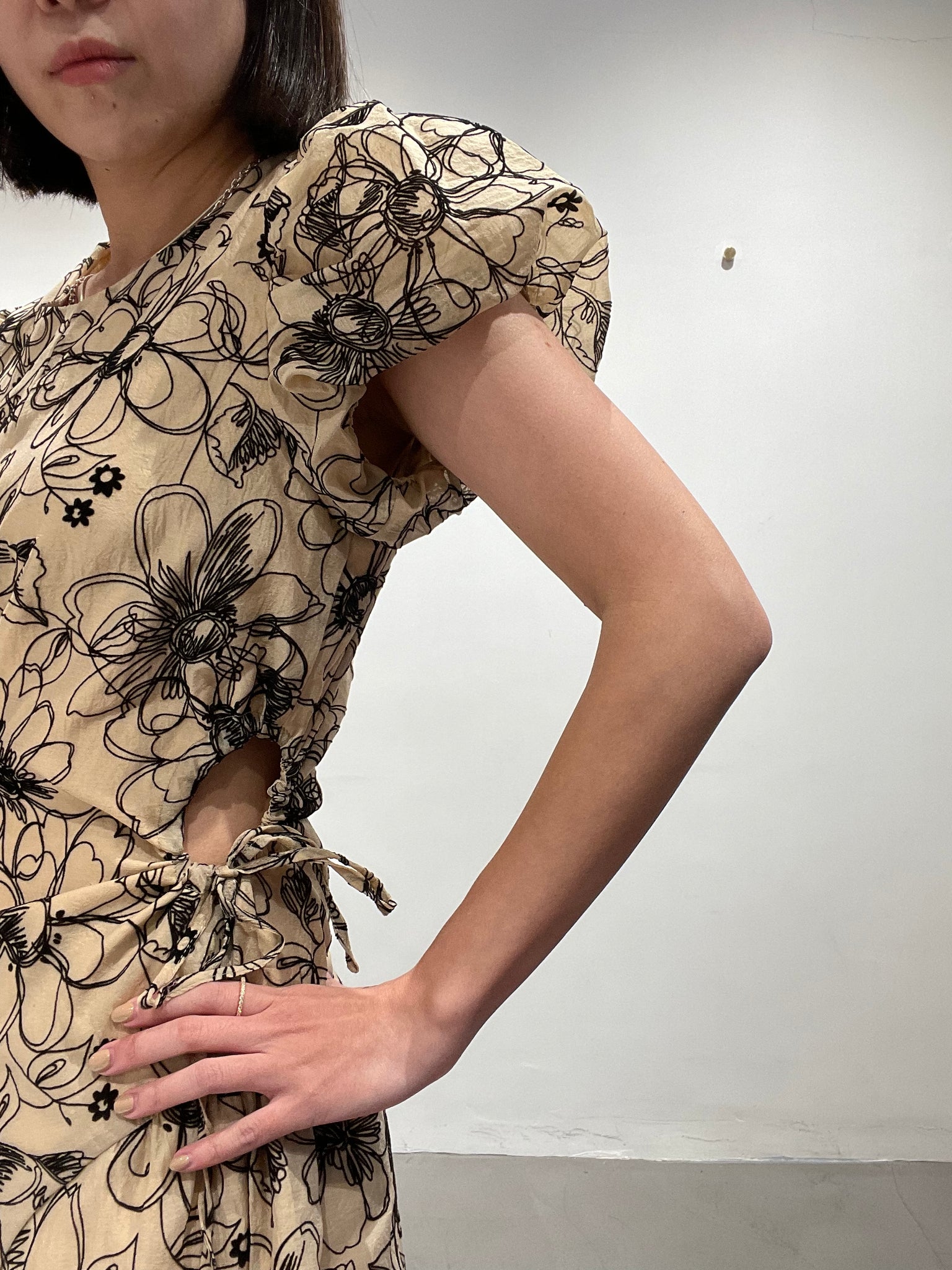 Delicate Smocking Side Open Floral Dress Beige