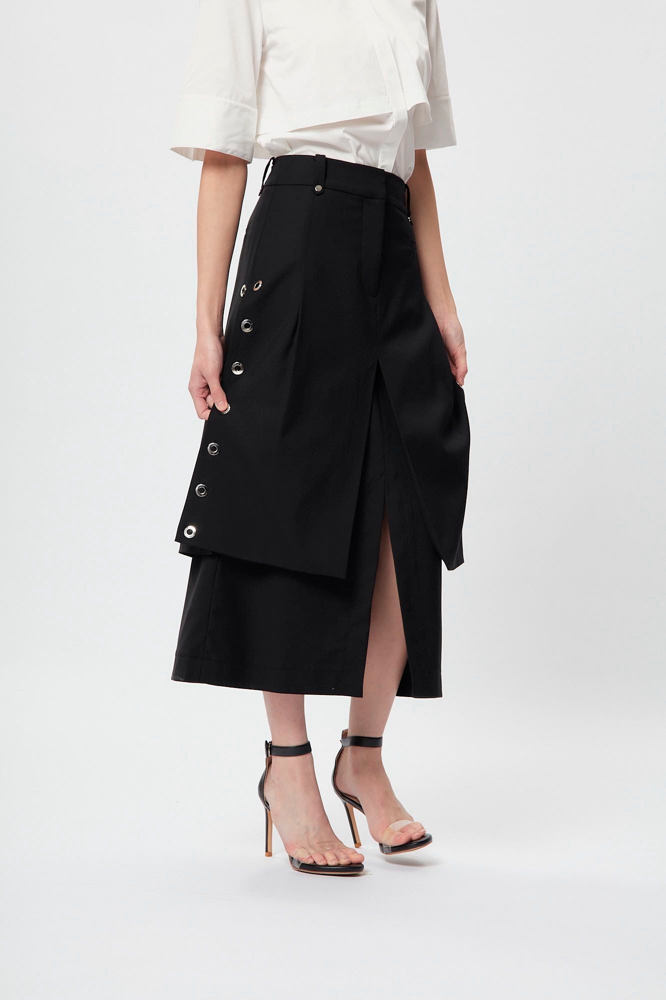 Layer Eyelet Skirt Black