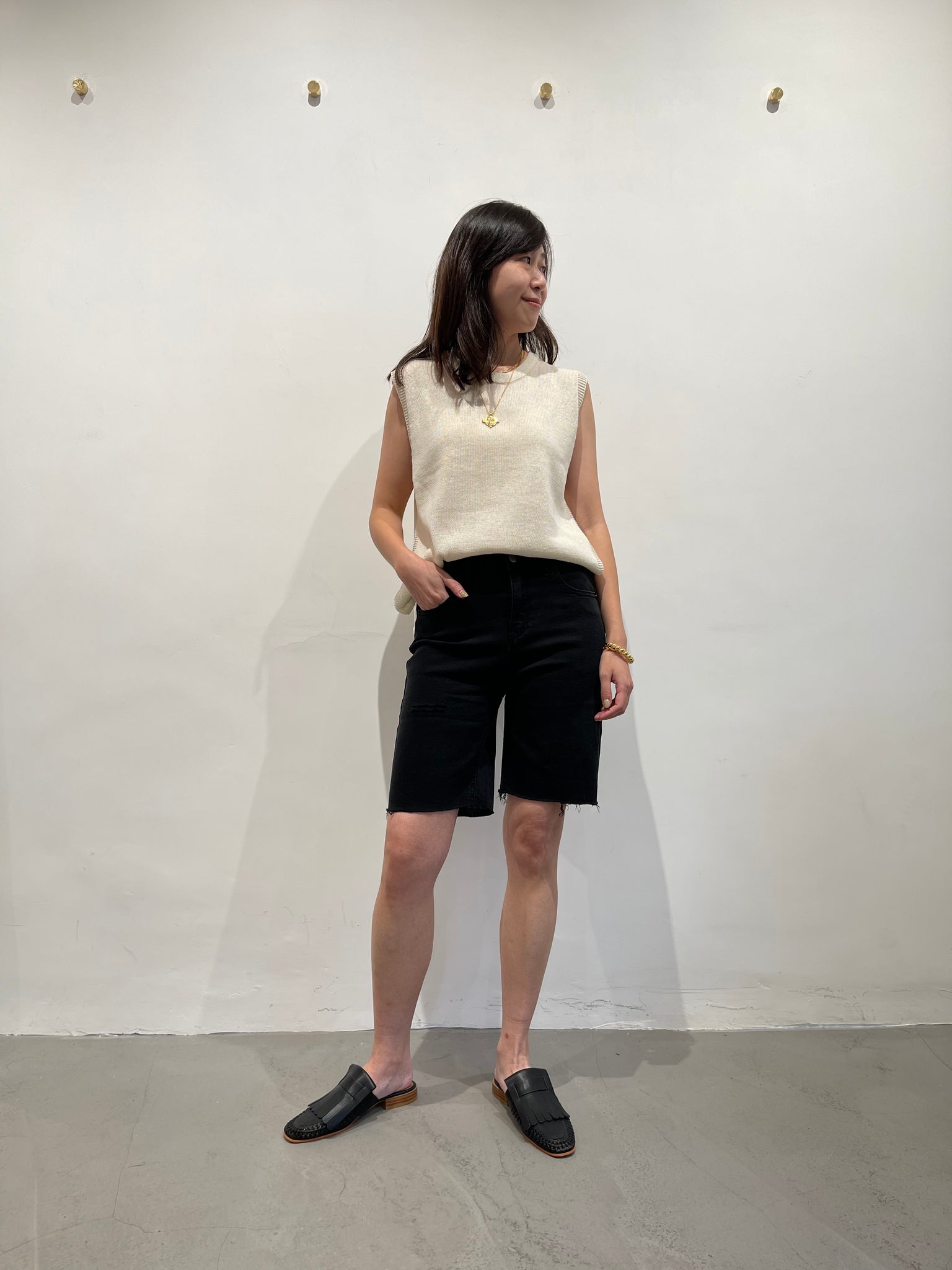 Washed Tight Denim Shorts Black