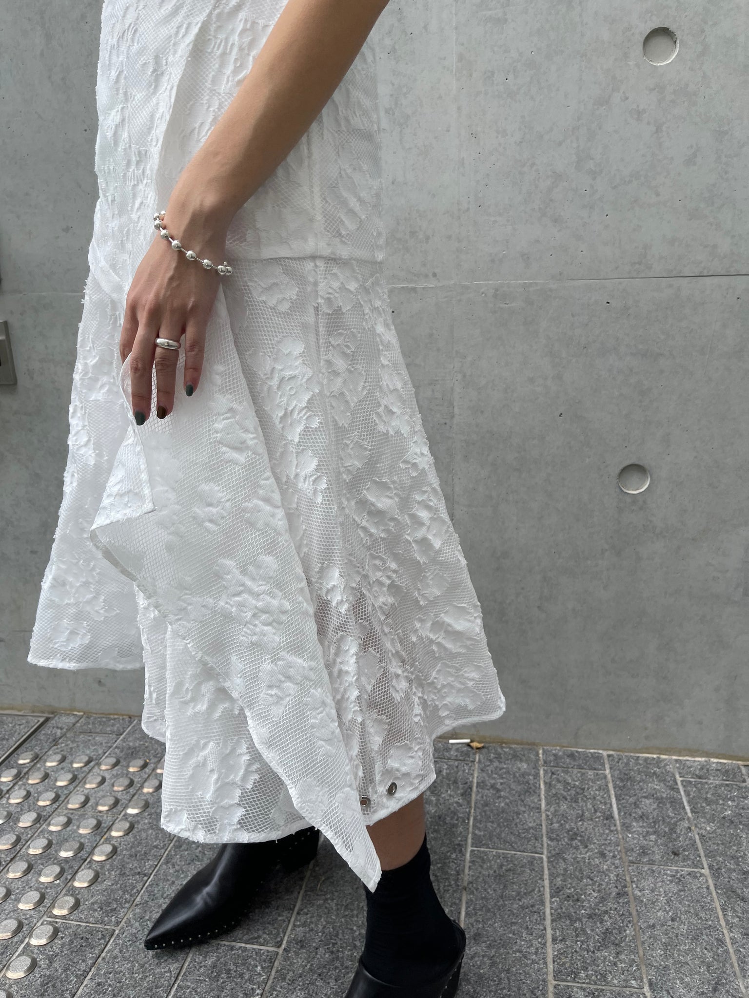 Stephy Asymmetric Skirt White