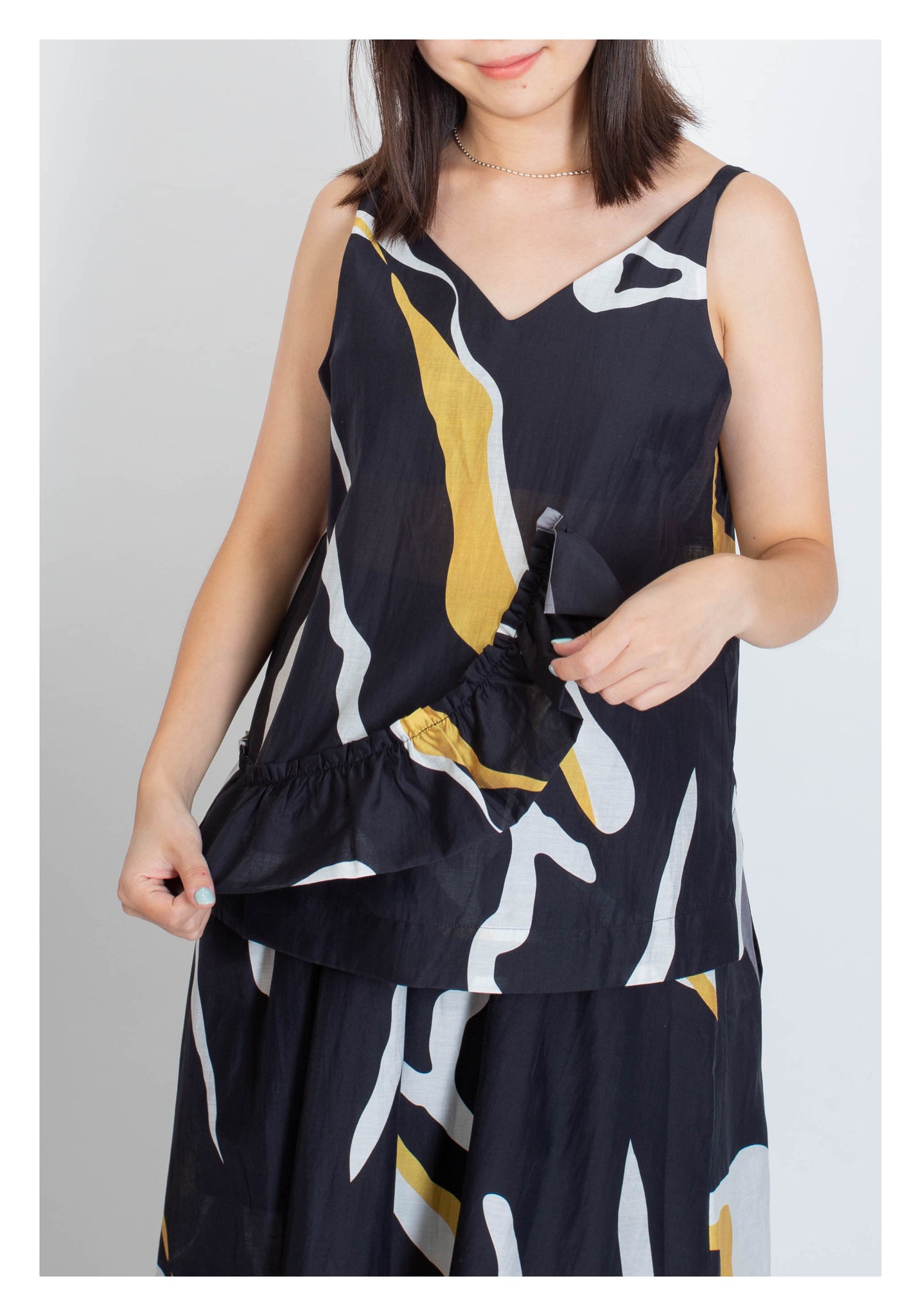 Abstract Pattern Ruffle Camisole - whoami