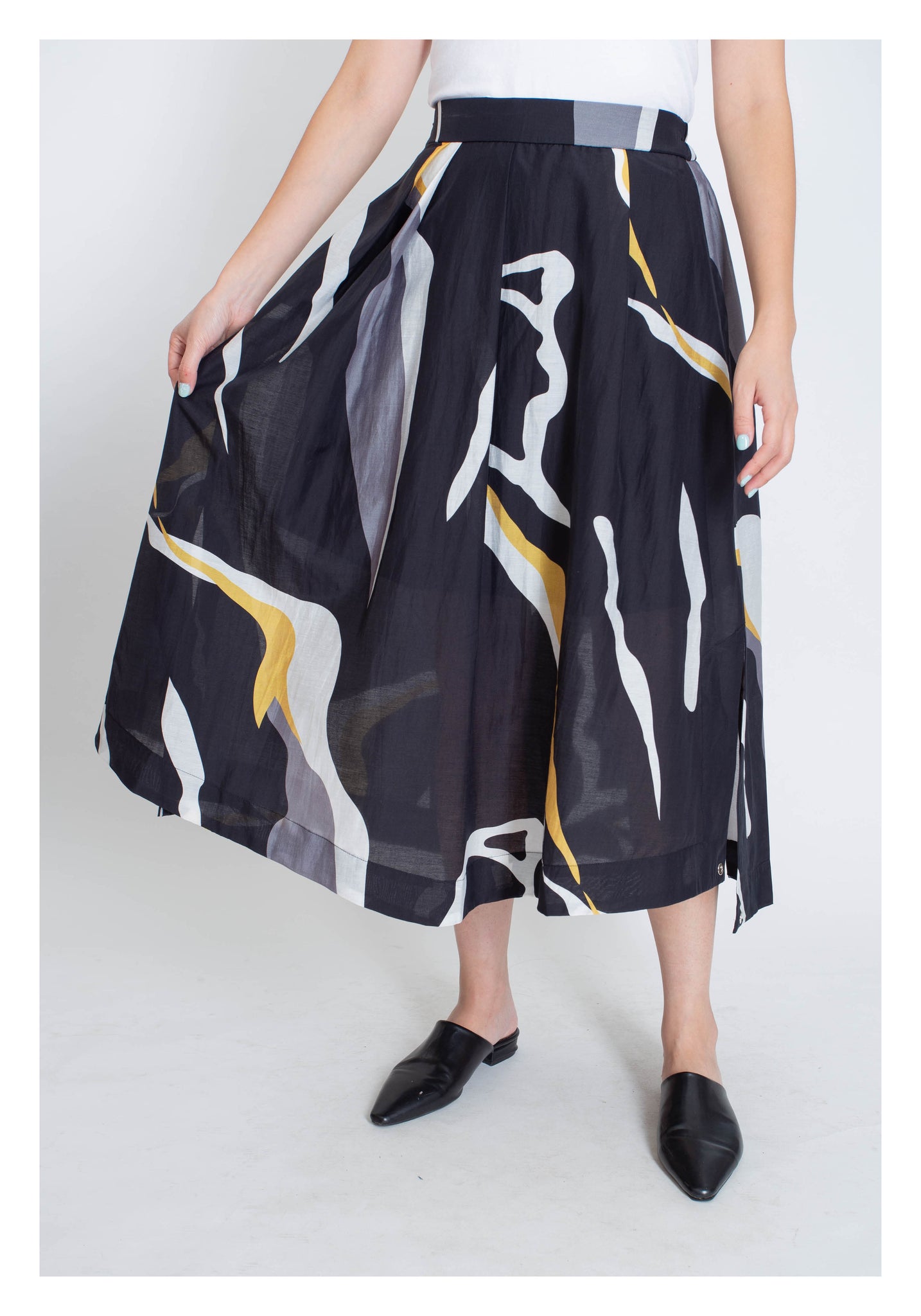 Abstract Pattern Slit Skirt - whoami