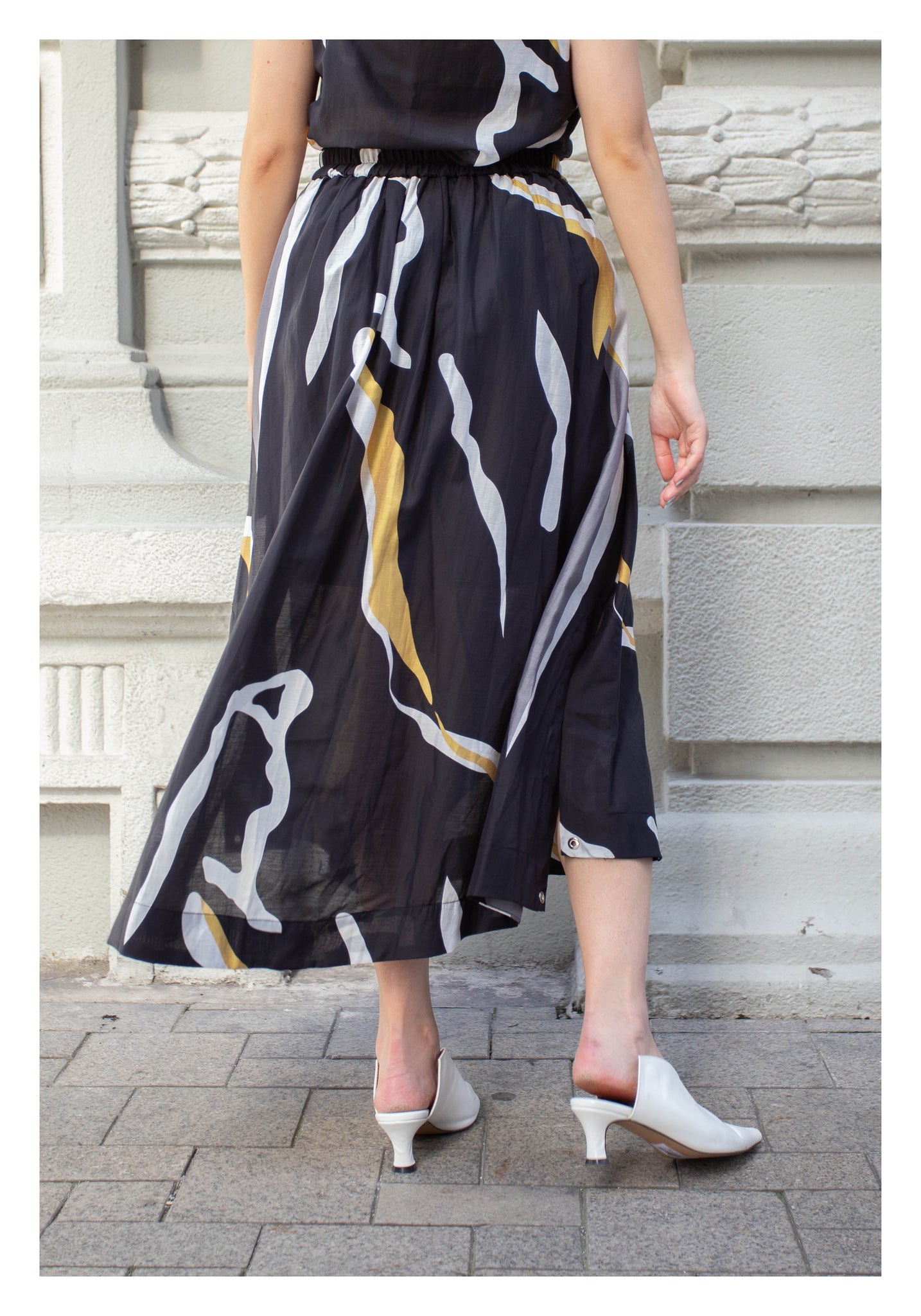 Abstract Pattern Slit Skirt - whoami