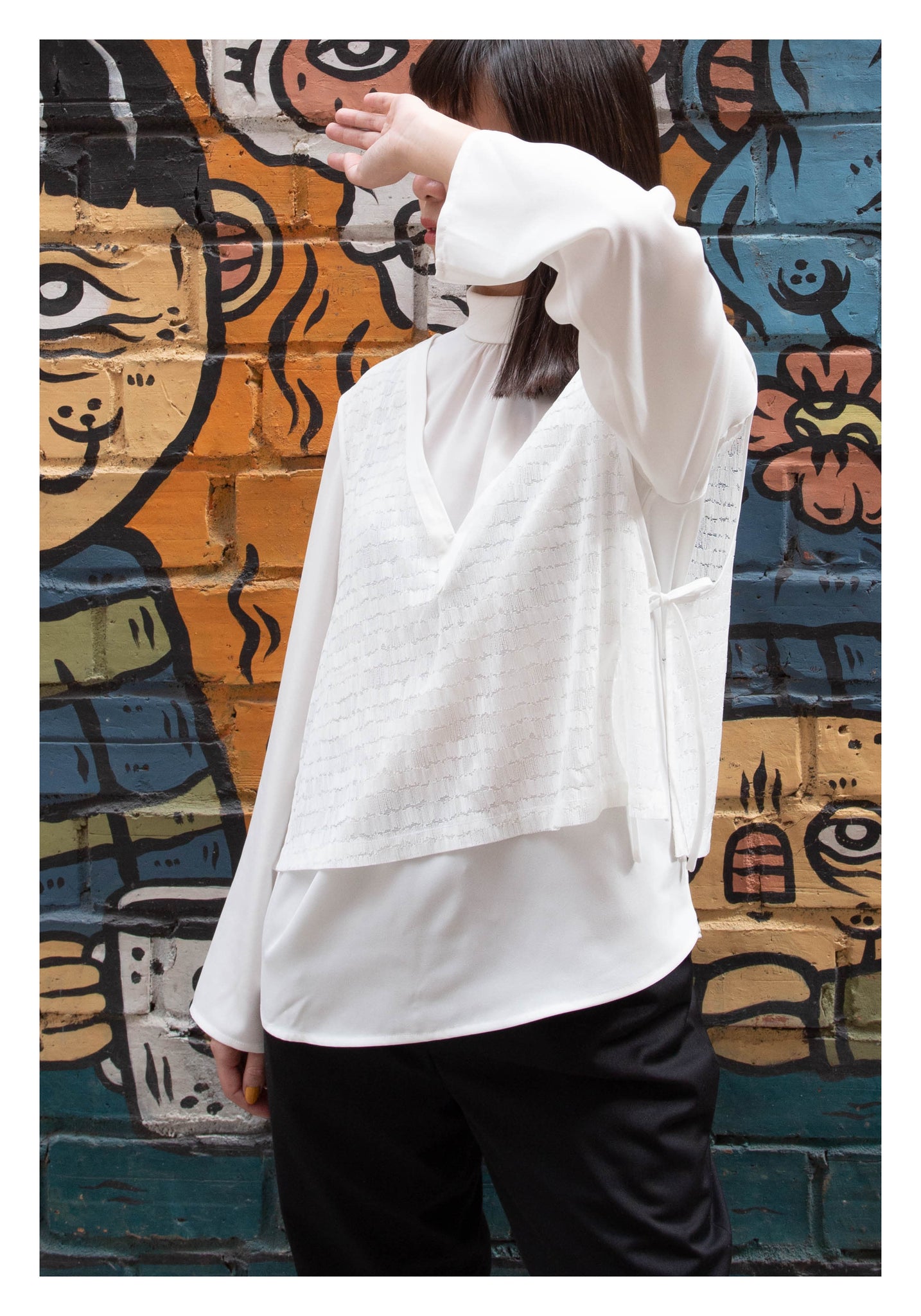 Attachable Lace Vest Ribbon Blouse White - whoami