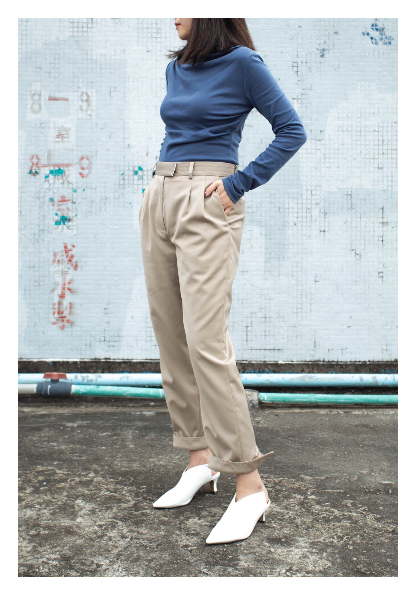 Back Slit Button Taper Pants Beige - whoami