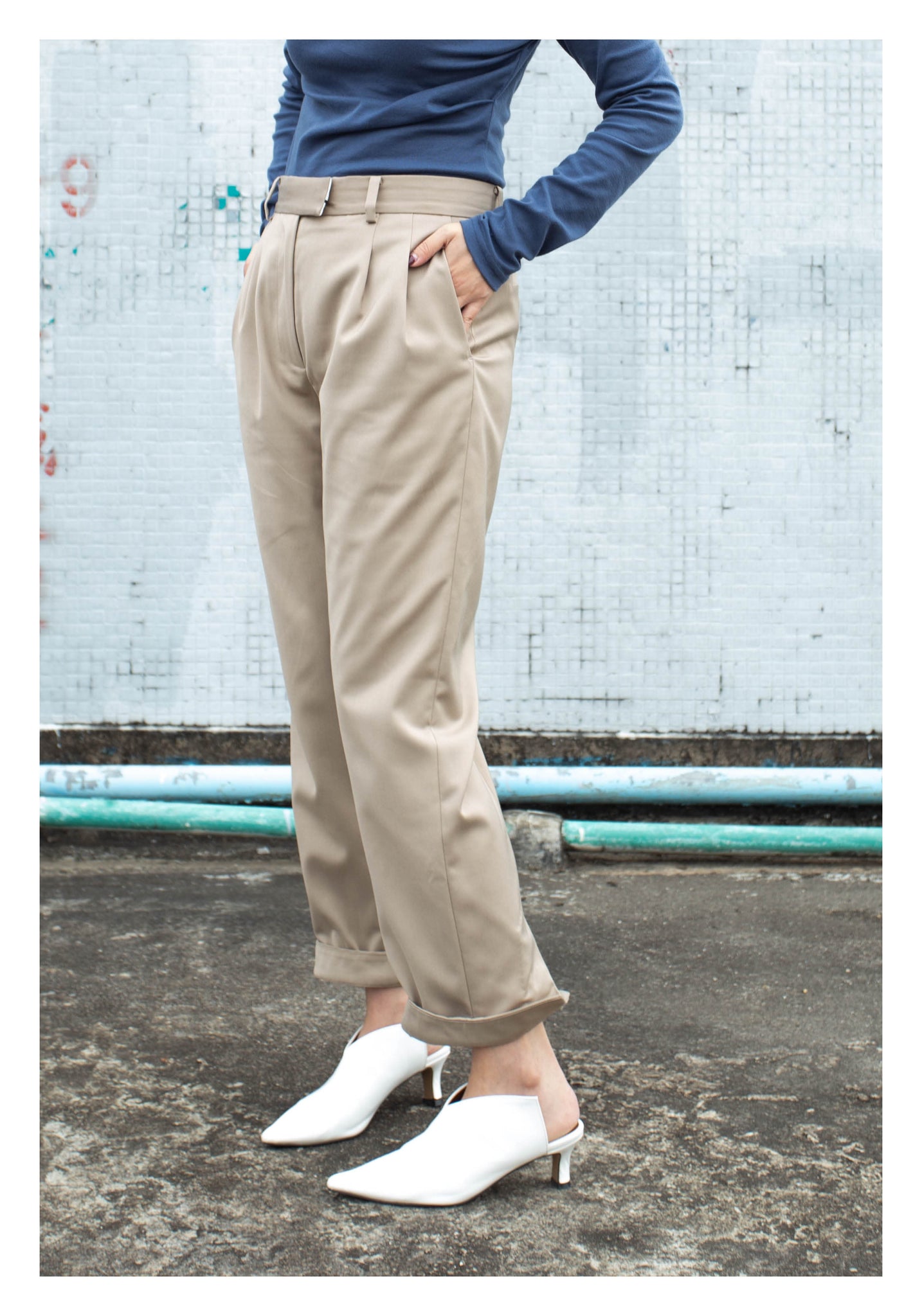 Back Slit Button Taper Pants Beige - whoami