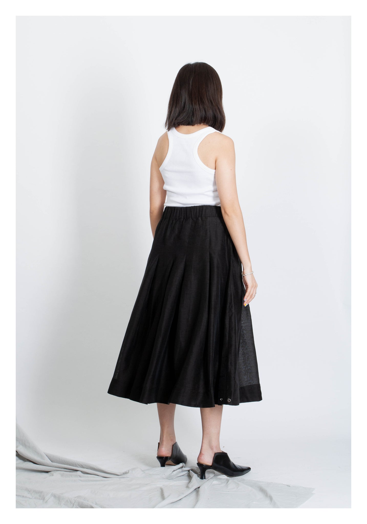 Box Pleated Skirt Black - whoami