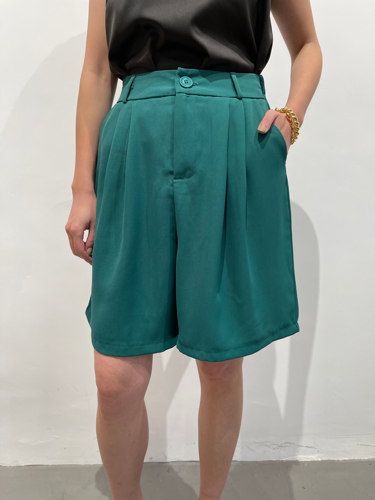 Daily Bermuda Shorts Green